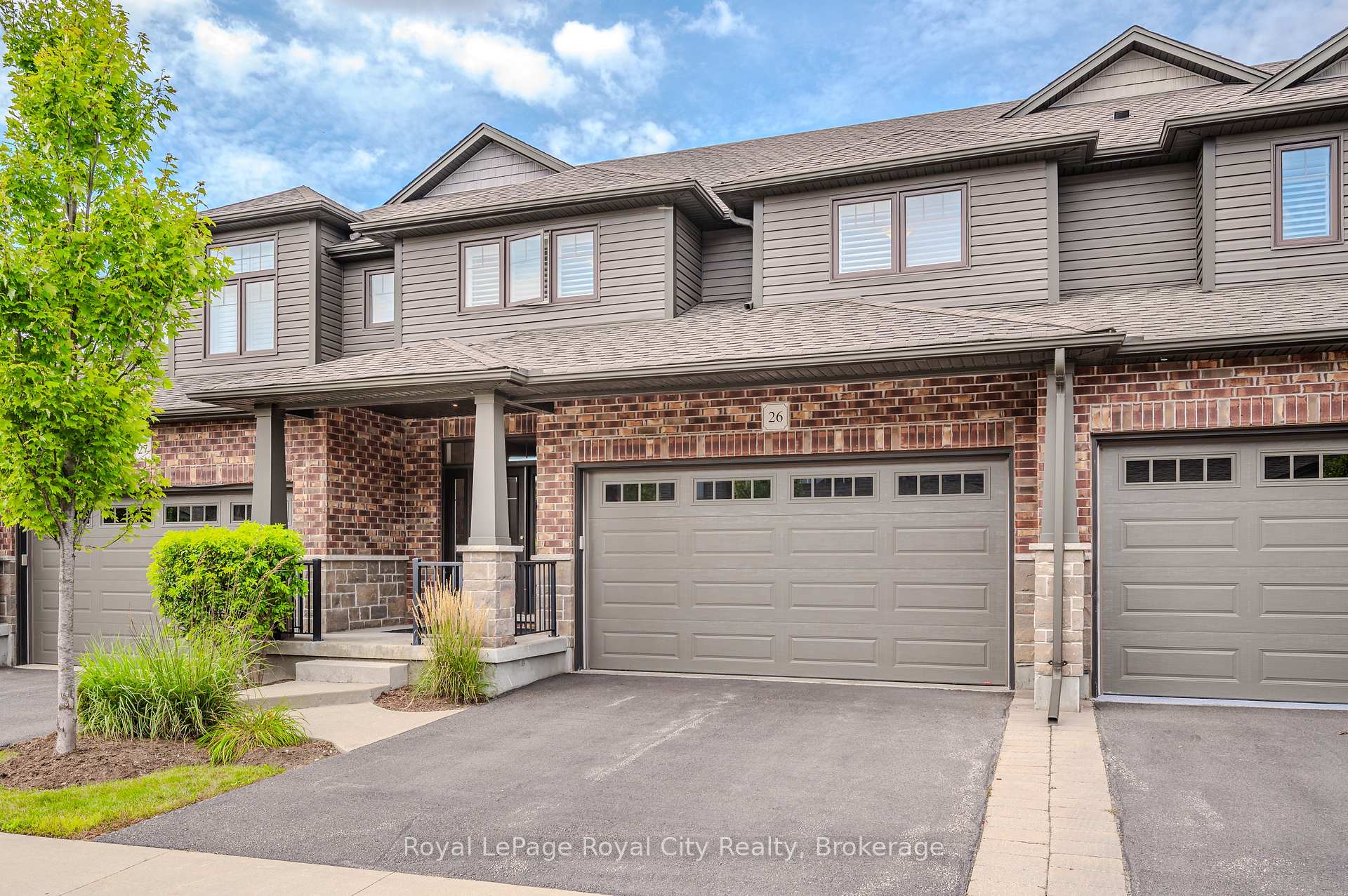 Front of Unit 26, 254 Gosling Gardens