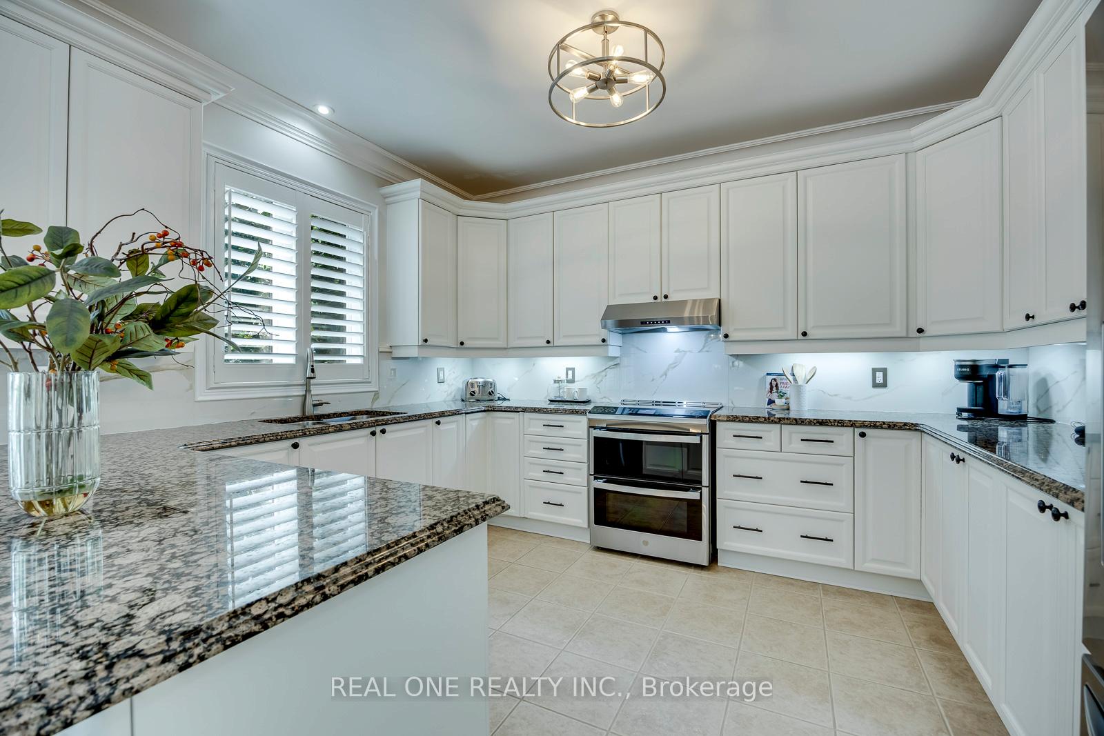 Photo 16 of 1517 Craigleith Road, Oakville, Joshua Creek — HOMEH