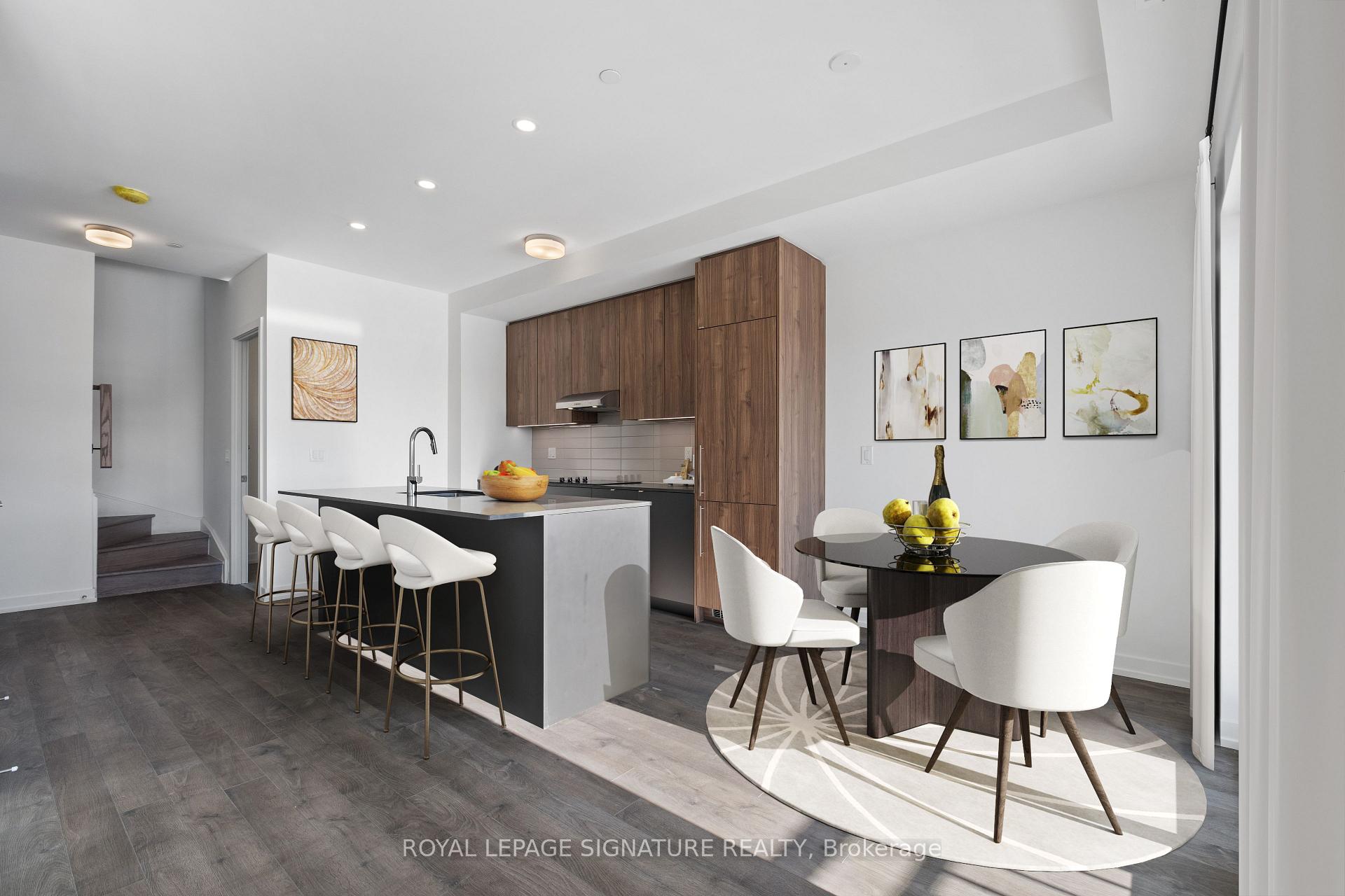 Photo 3 of Unit 310, 9 Walder Lane, Richmond Hill, Rural Richmond Hill — HOMEH