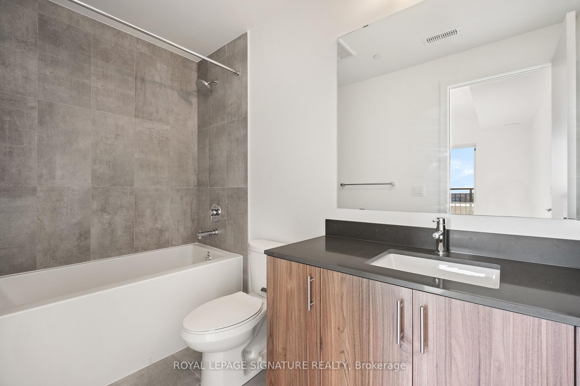 Photo 11 of Unit 310, 9 Walder Lane, Richmond Hill, Rural Richmond Hill — HOMEH
