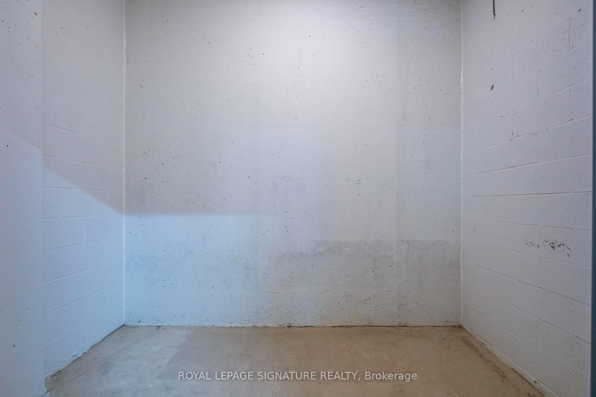 Photo 16 of Unit 310, 9 Walder Lane, Richmond Hill, Rural Richmond Hill — HOMEH