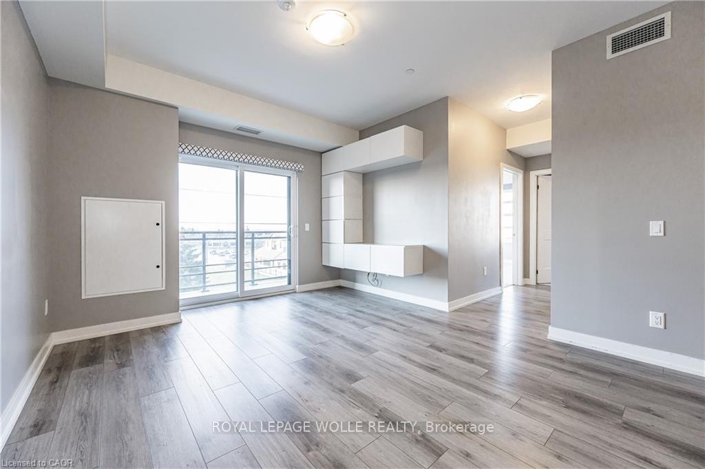 Photo 8 of Unit 302, 255 Northfield Drive E, Waterloo, Colonial Acres — HOMEH