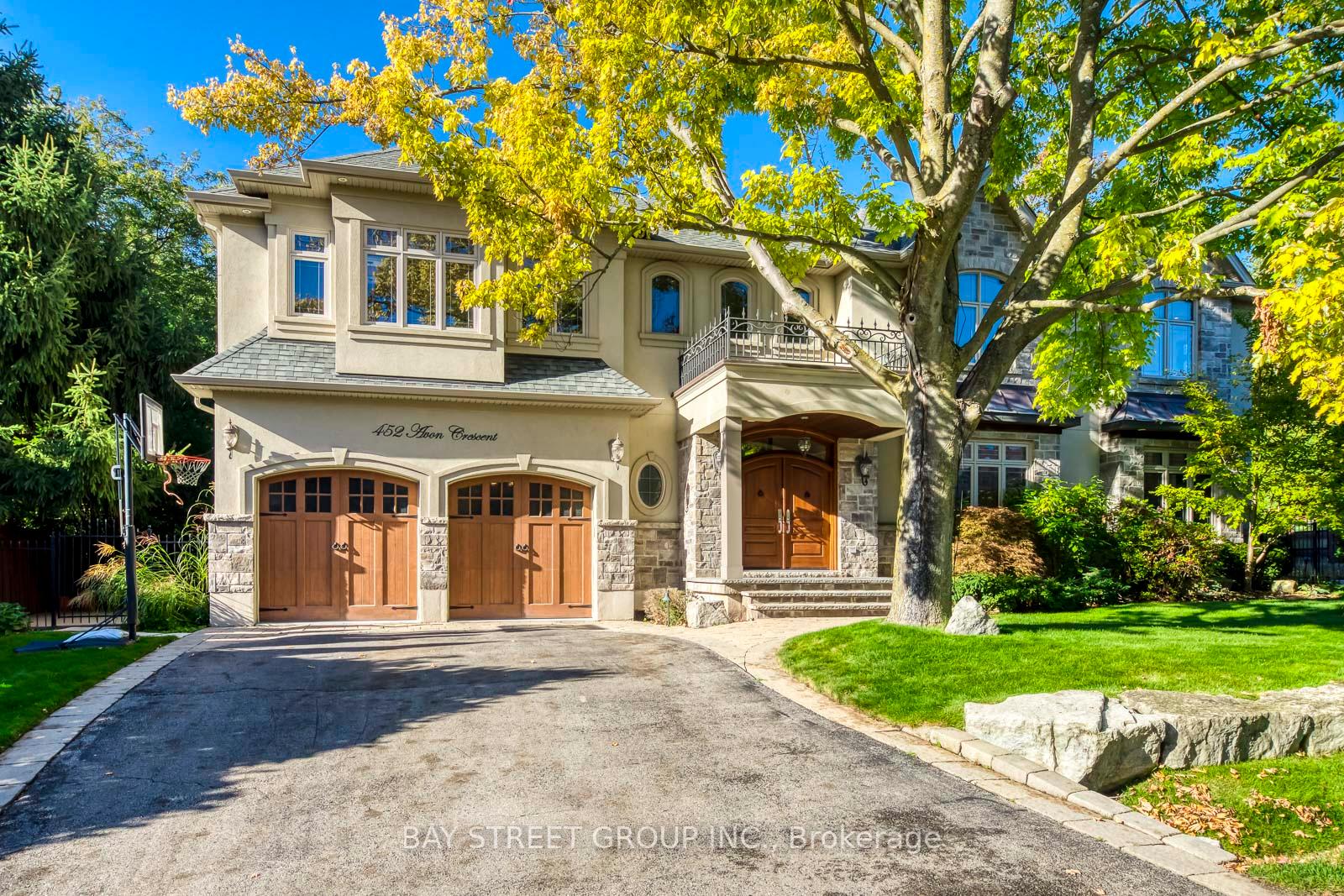 Photo 1 of 452 Avon Crescent, Oakville, Morrison — HOMEH