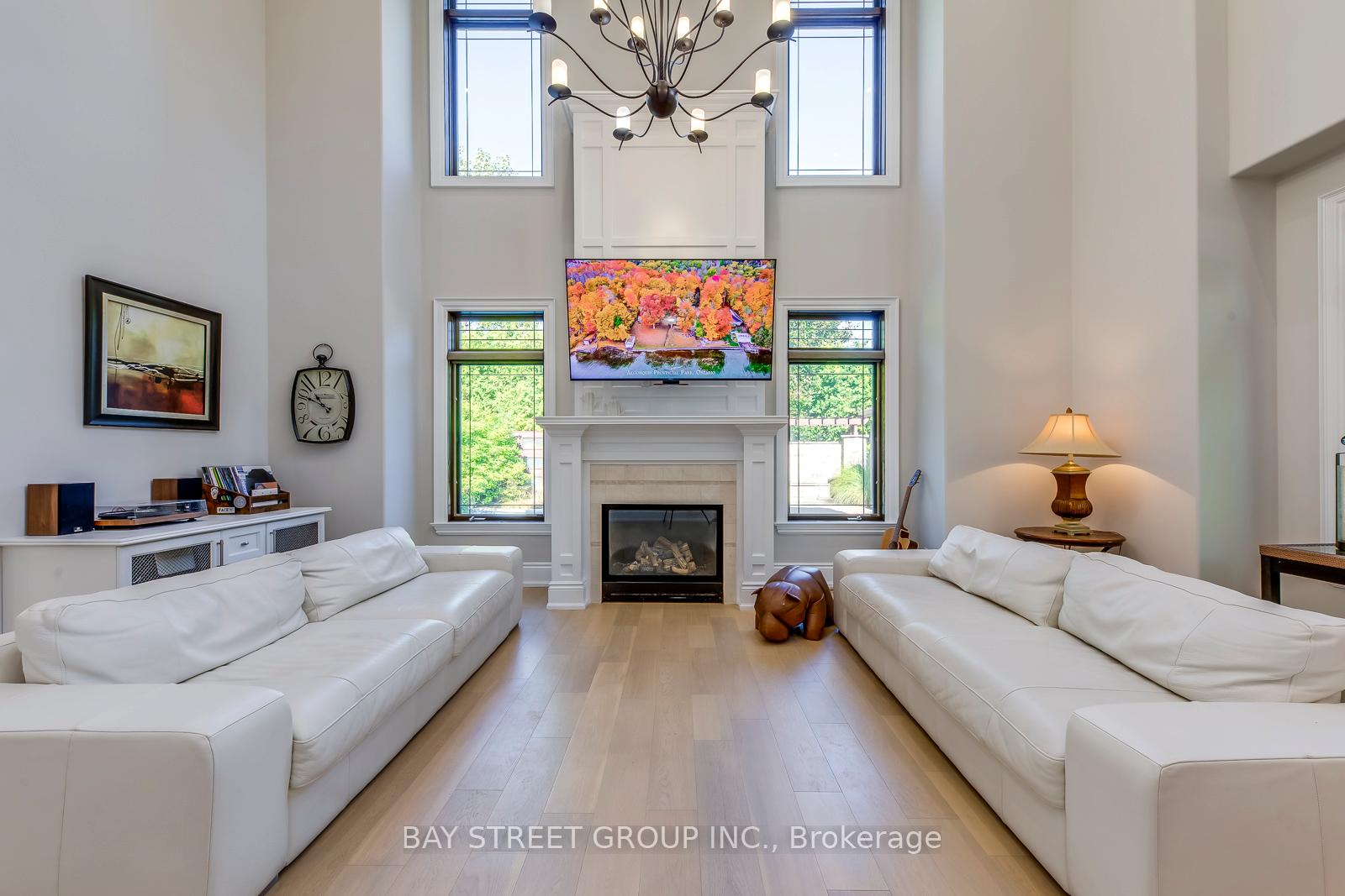 Photo 14 of 452 Avon Crescent, Oakville, Morrison — HOMEH