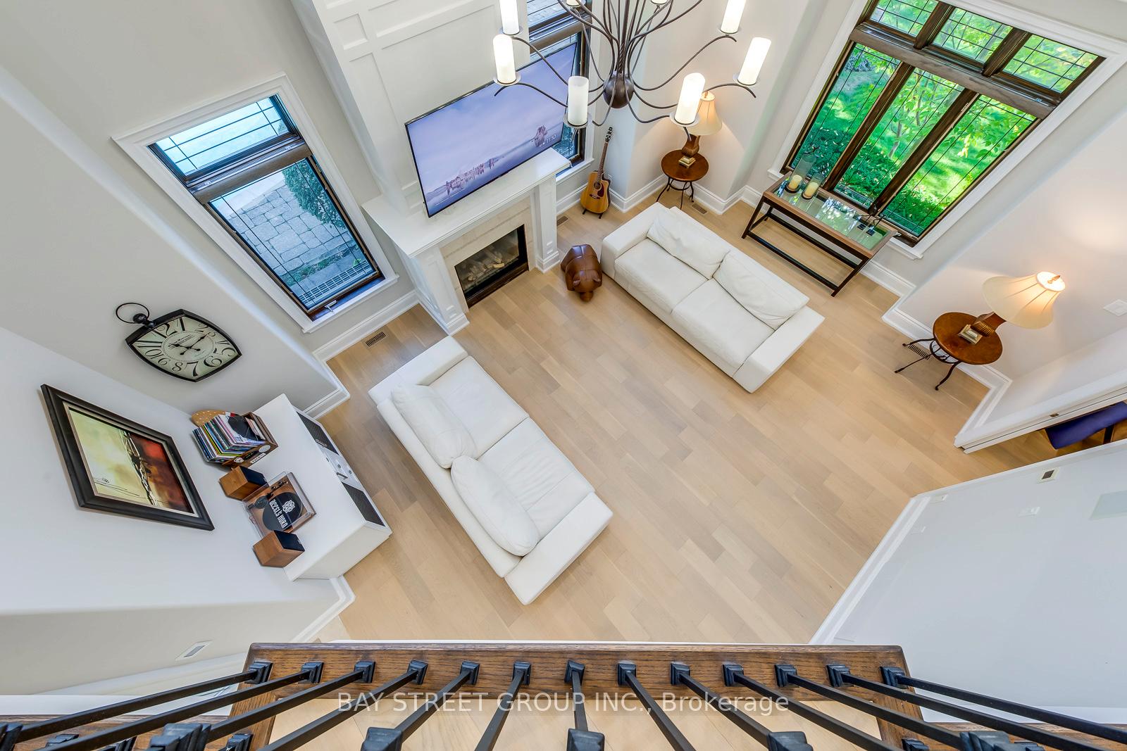 Photo 17 of 452 Avon Crescent, Oakville, Morrison — HOMEH
