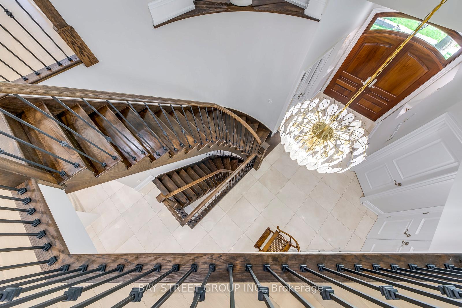 Photo 30 of 452 Avon Crescent, Oakville, Morrison — HOMEH