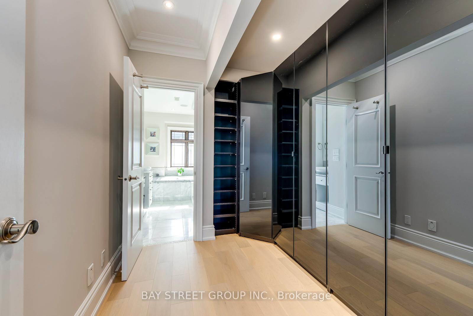 Photo 35 of 452 Avon Crescent, Oakville, Morrison — HOMEH