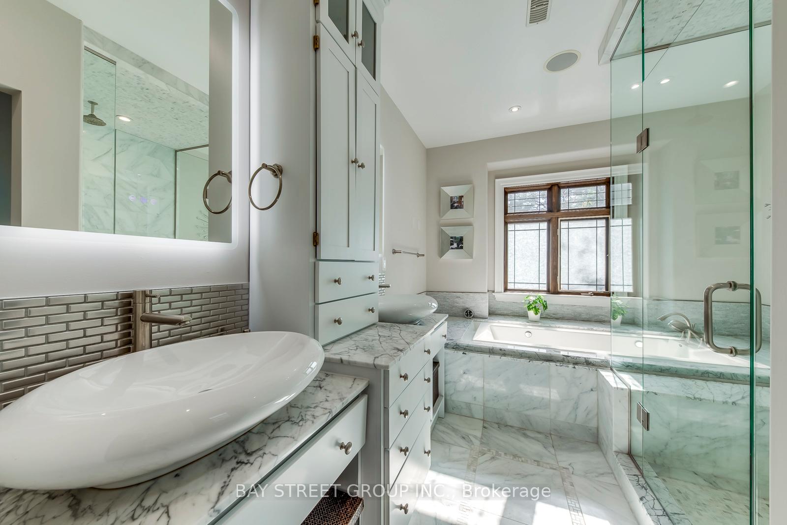 Photo 36 of 452 Avon Crescent, Oakville, Morrison — HOMEH