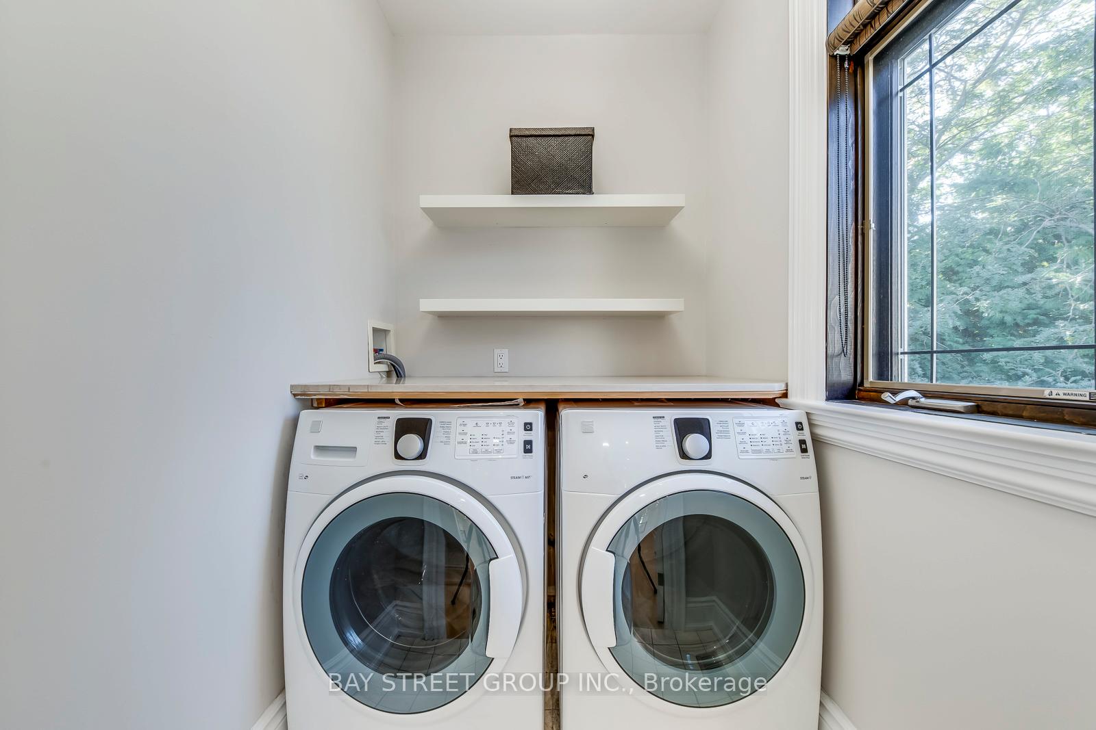Photo 38 of 452 Avon Crescent, Oakville, Morrison — HOMEH