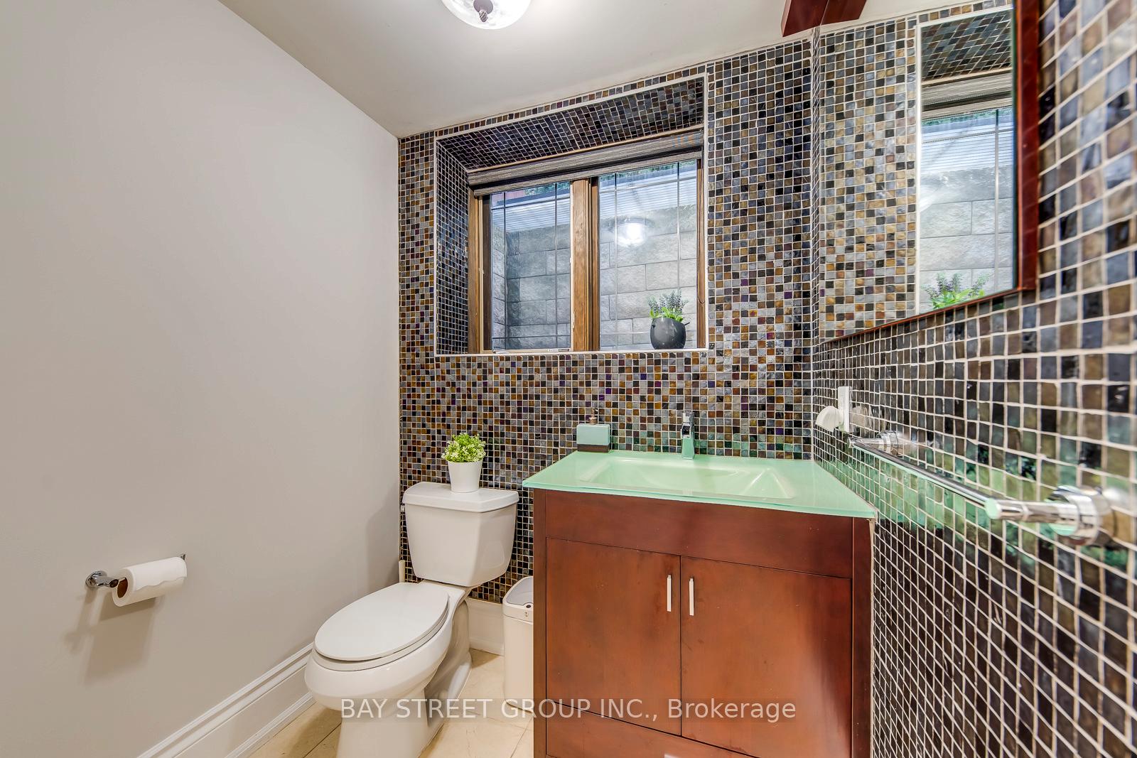 Photo 47 of 452 Avon Crescent, Oakville, Morrison — HOMEH