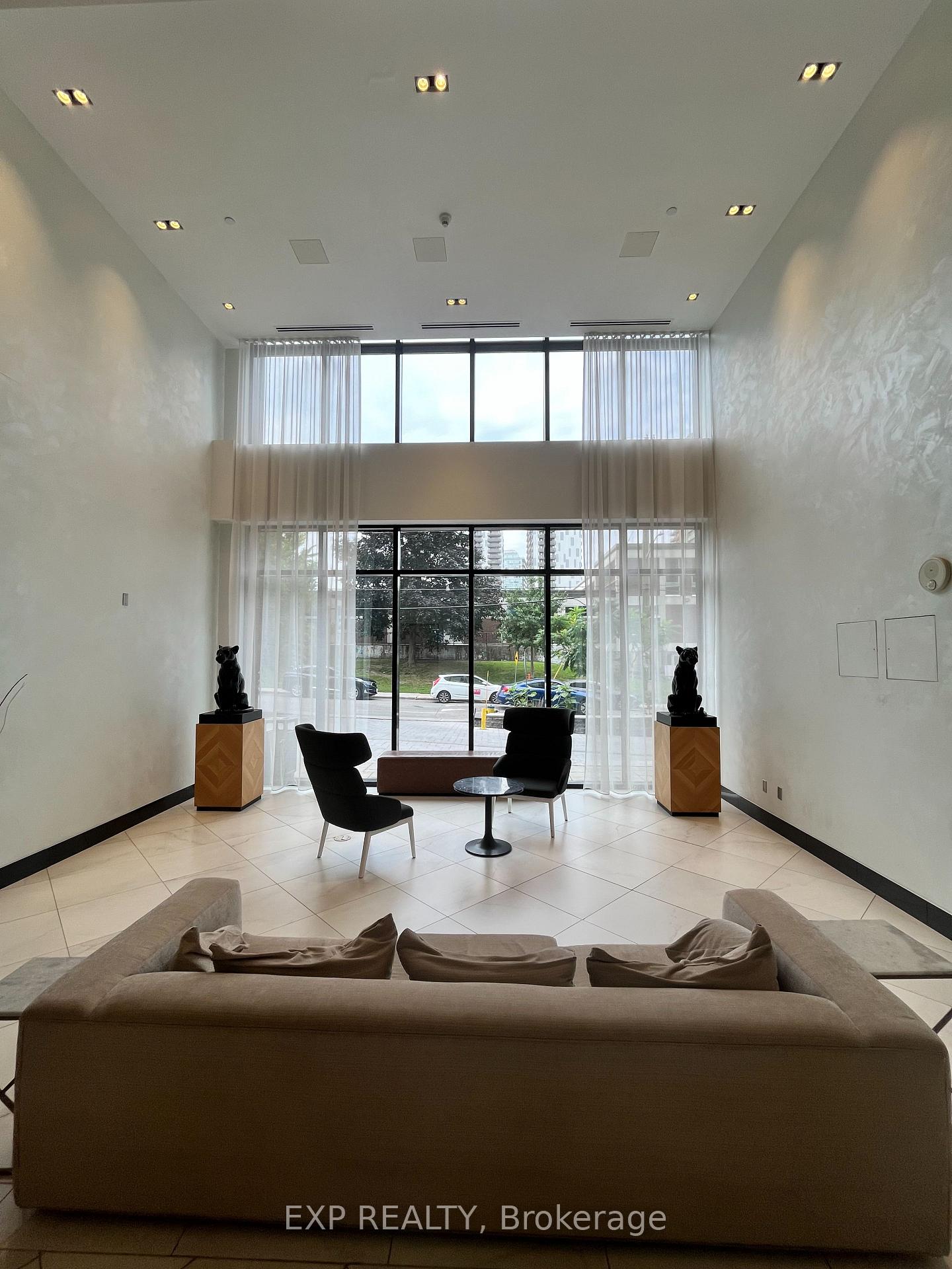 Photo 3 of Unit 212, 255 Bay Street, Ottawa, Ottawa Centre — HOMEH