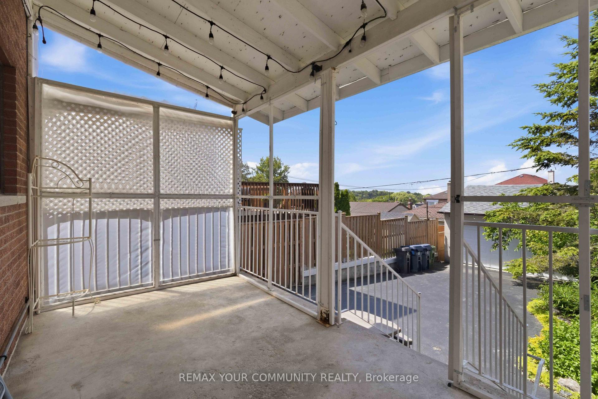 Photo 26 of 32 Kirknewton Road, Toronto, Caledonia-Fairbank — HOMEH