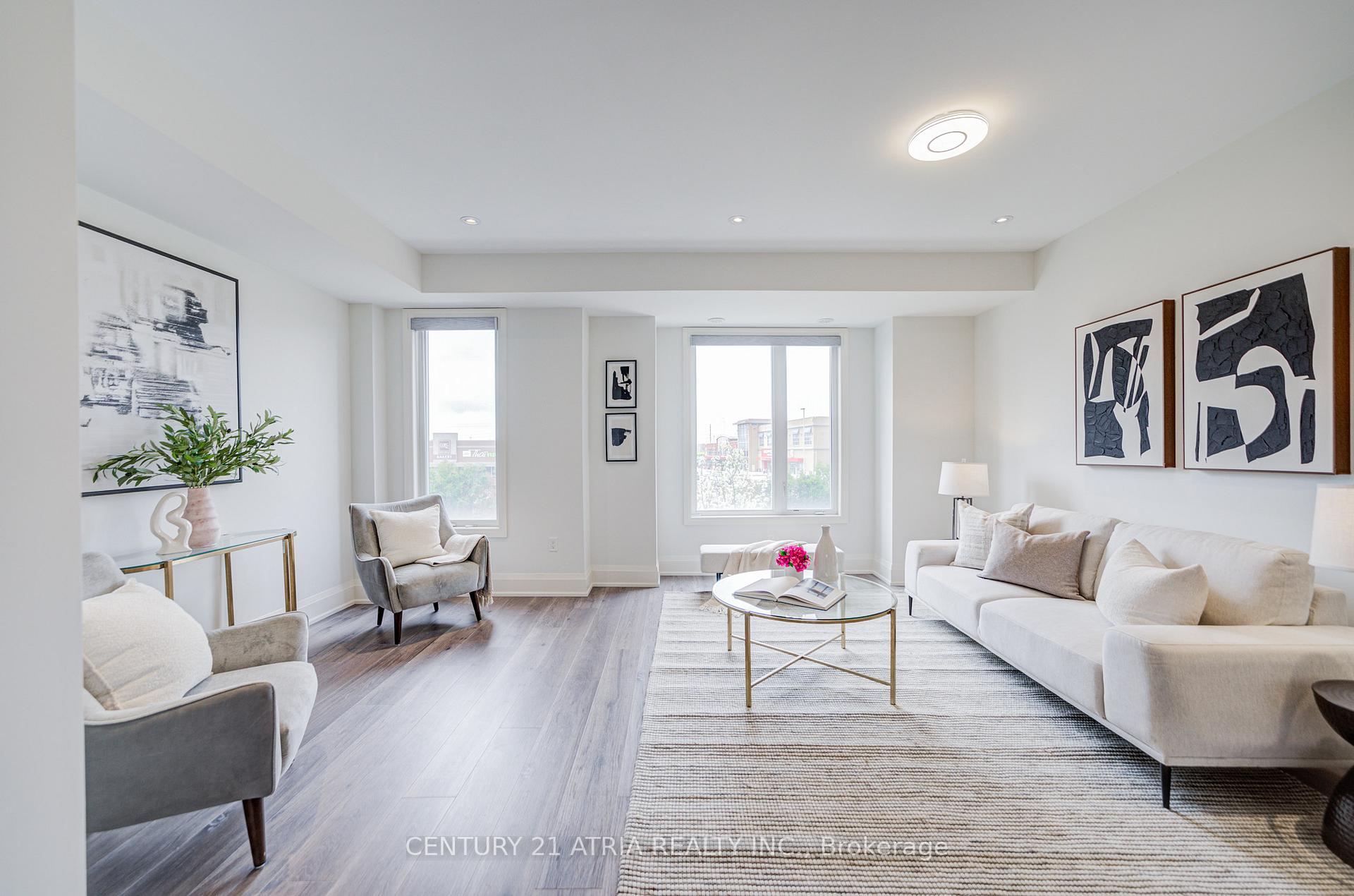 Photo 13 of 49 Cohen Way, Vaughan, Patterson — HOMEH
