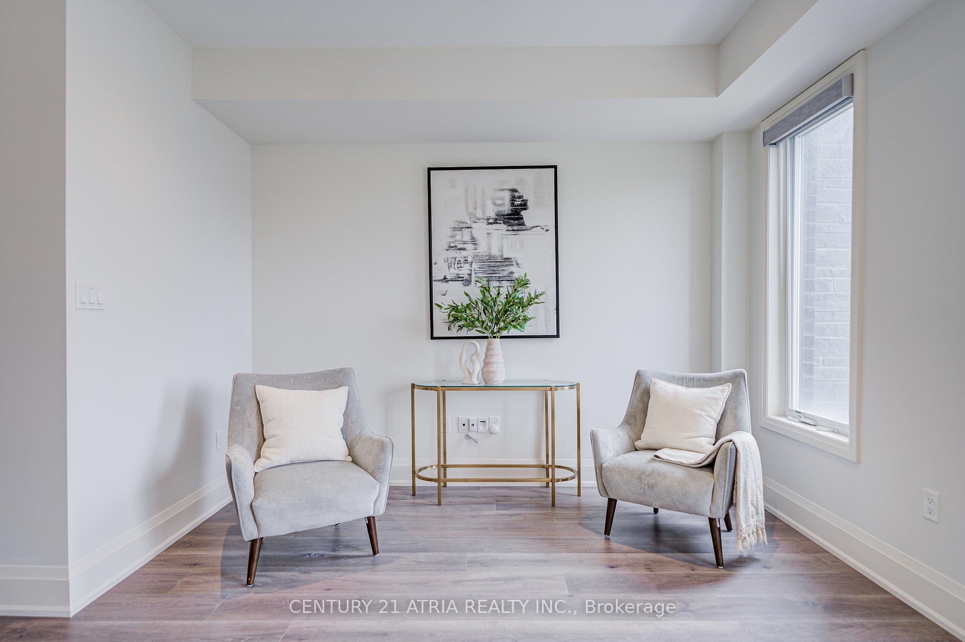 Photo 16 of 49 Cohen Way, Vaughan, Patterson — HOMEH