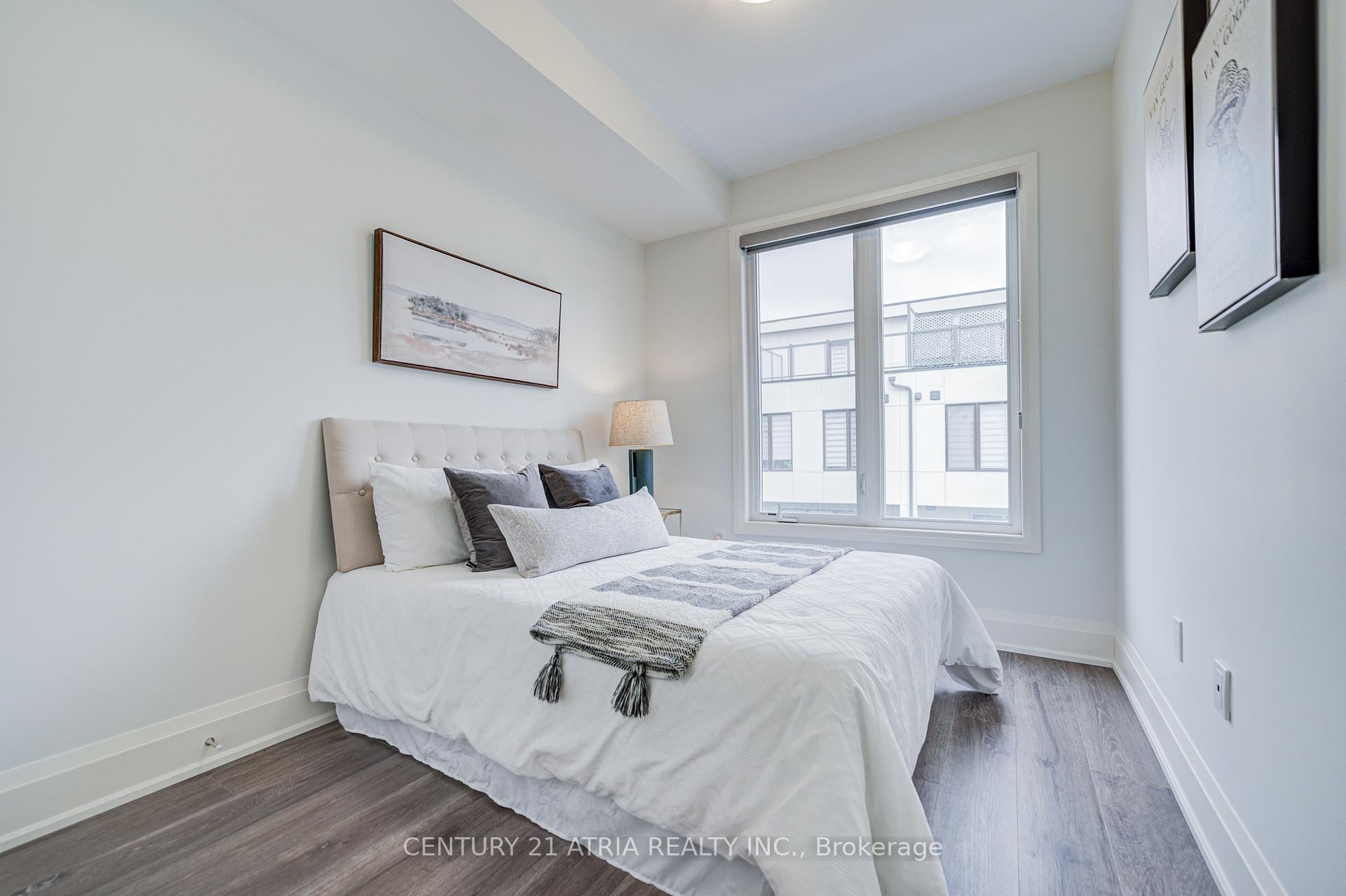 Photo 25 of 49 Cohen Way, Vaughan, Patterson — HOMEH