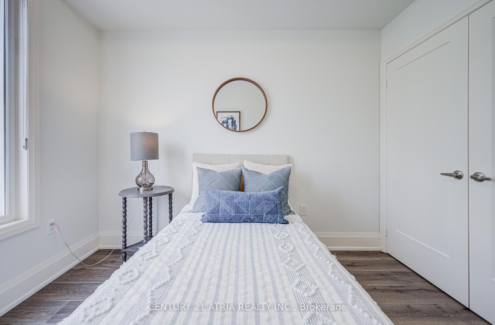 Photo 26 of 49 Cohen Way, Vaughan, Patterson — HOMEH
