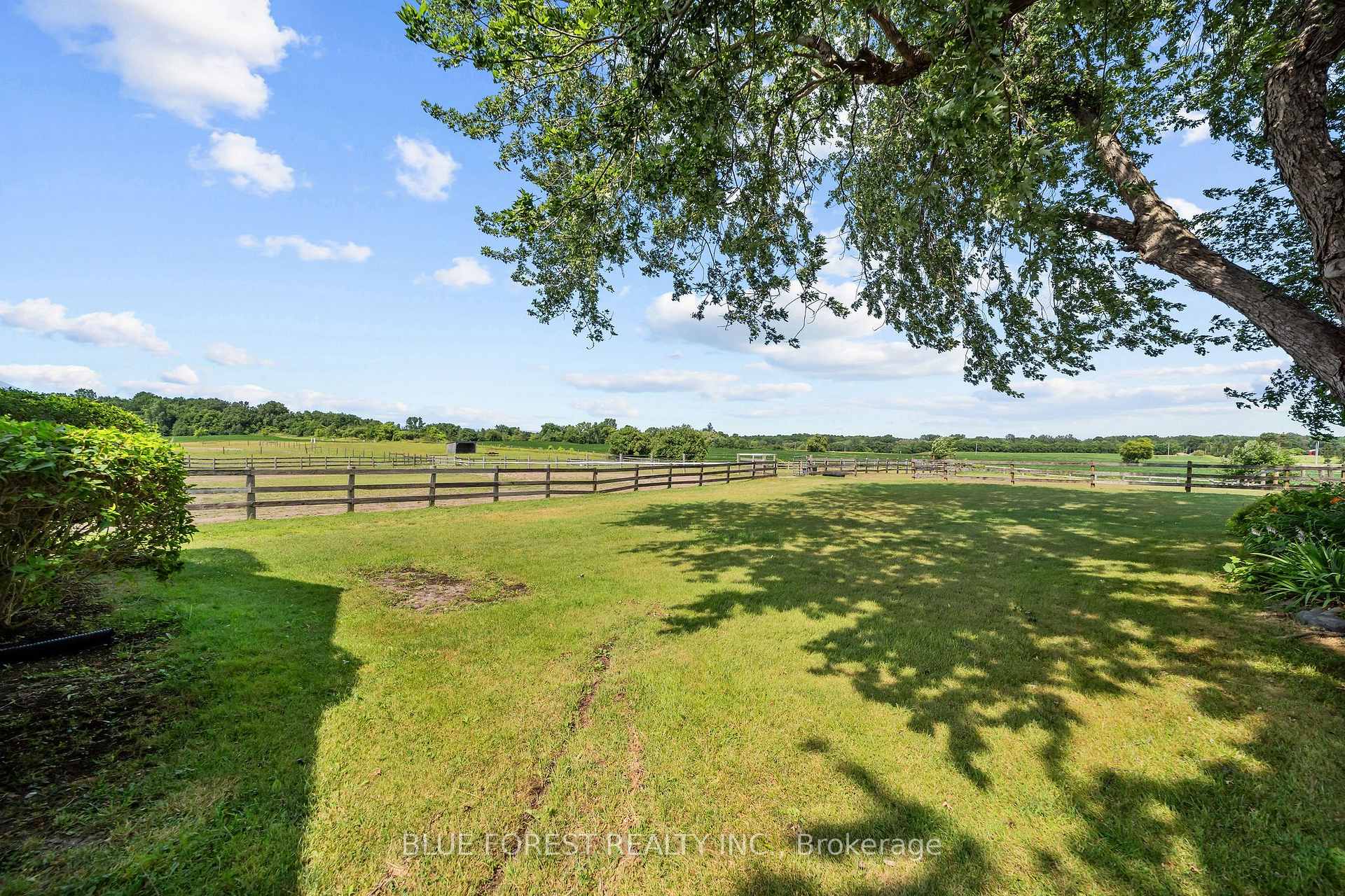 Photo 10 of 12798 Eight Mile Road, Middlesex Centre, Arva — HOMEH