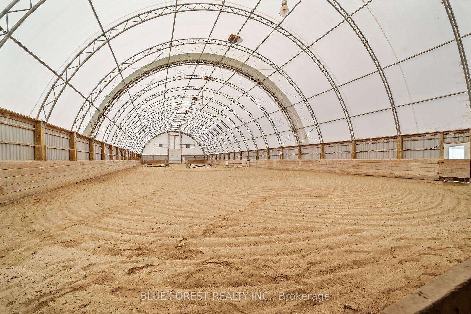 Photo 19 of 12798 Eight Mile Road, Middlesex Centre, Arva — HOMEH