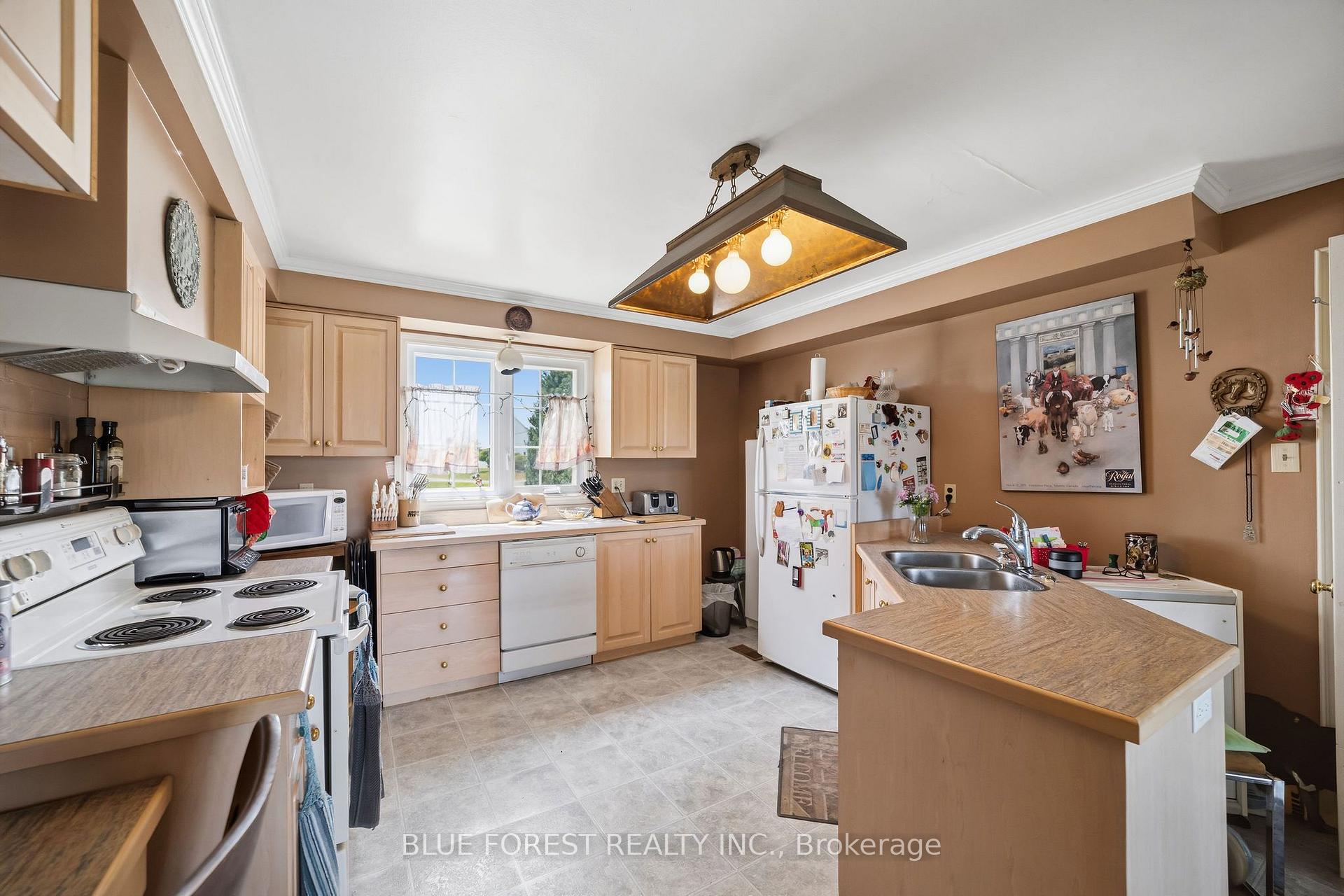 Photo 40 of 12798 Eight Mile Road, Middlesex Centre, Arva — HOMEH