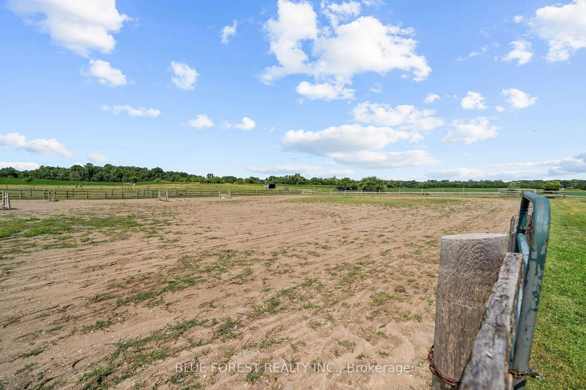 Photo 8 of 12798 Eight Mile Road, Middlesex Centre, Arva — HOMEH