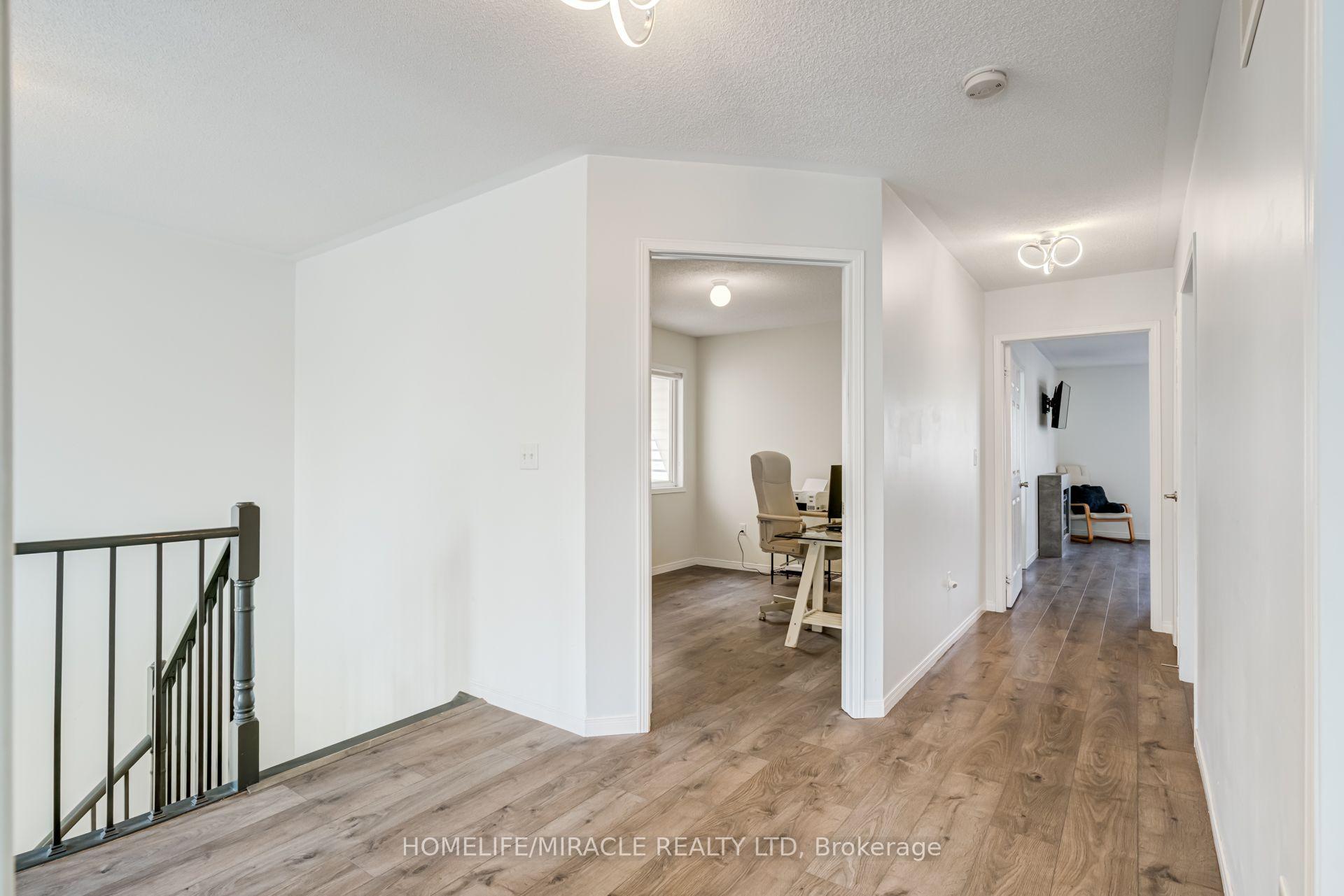Photo 23 of 118 Cauthers Crescent, New Tecumseth, Alliston — HOMEH