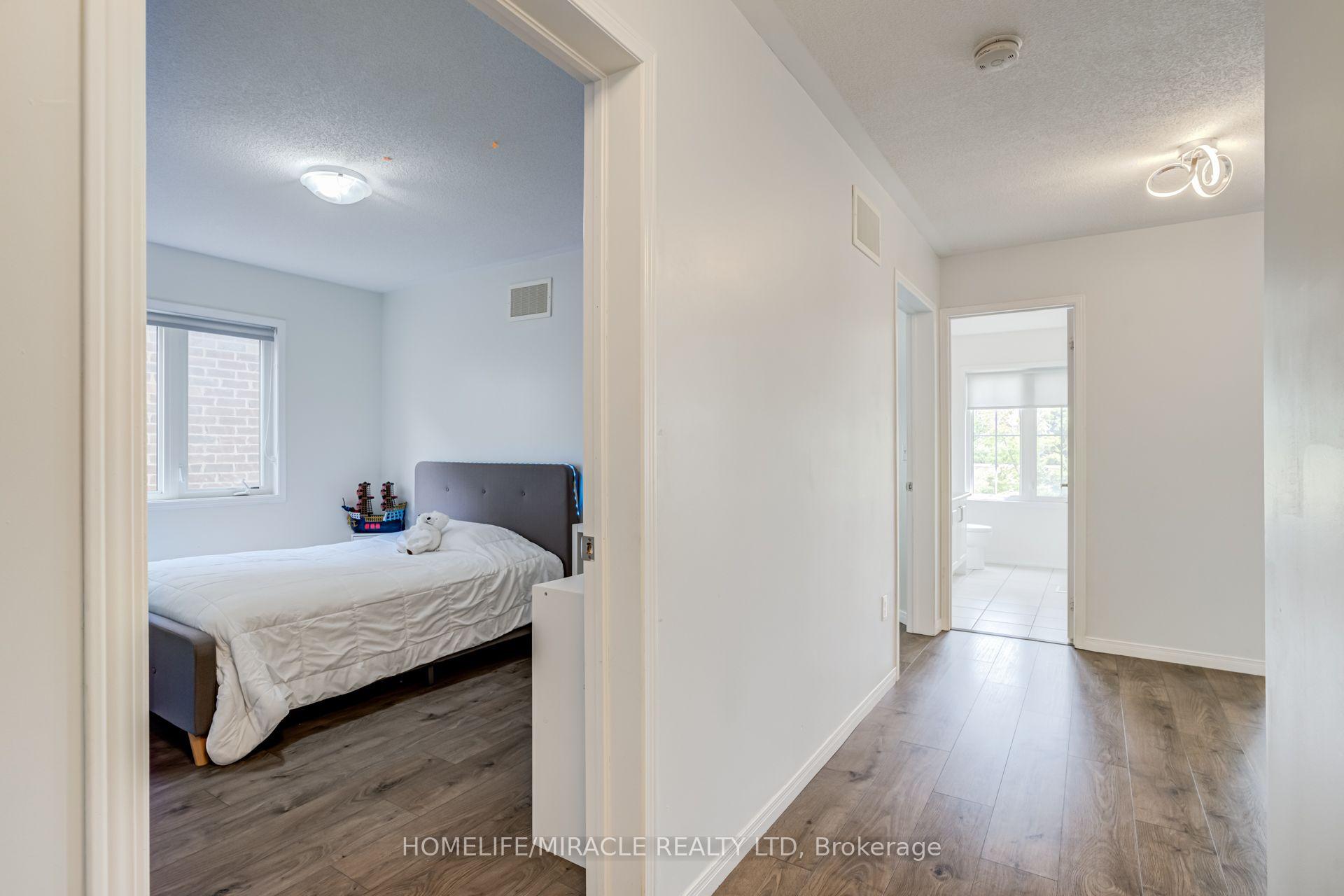 Photo 25 of 118 Cauthers Crescent, New Tecumseth, Alliston — HOMEH