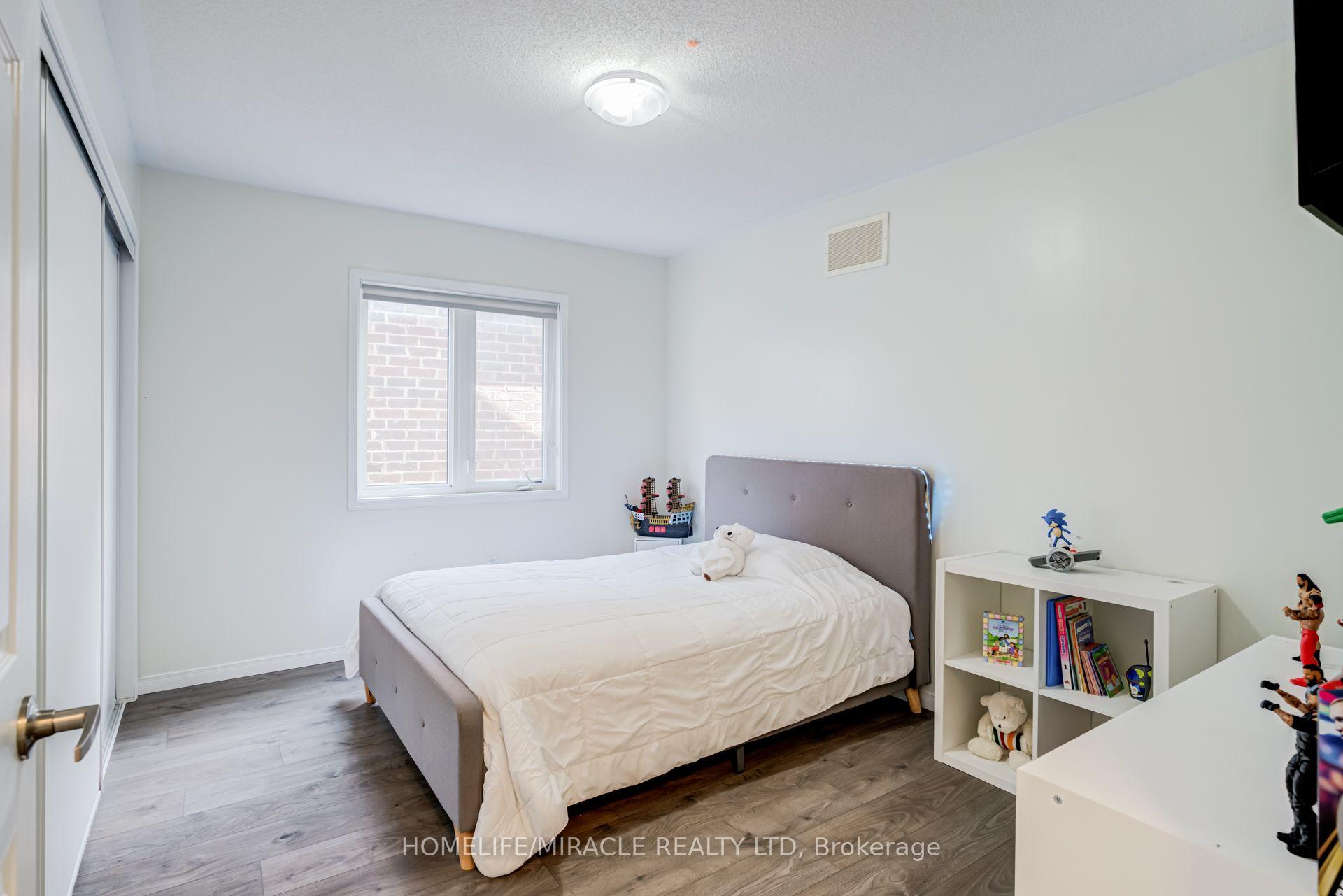 Photo 31 of 118 Cauthers Crescent, New Tecumseth, Alliston — HOMEH