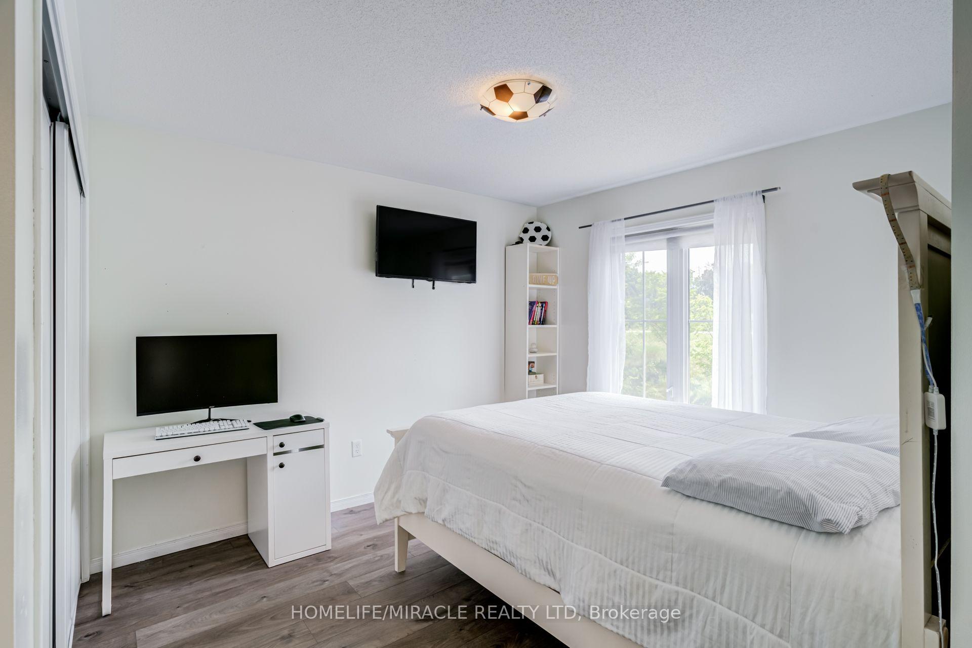 Photo 33 of 118 Cauthers Crescent, New Tecumseth, Alliston — HOMEH