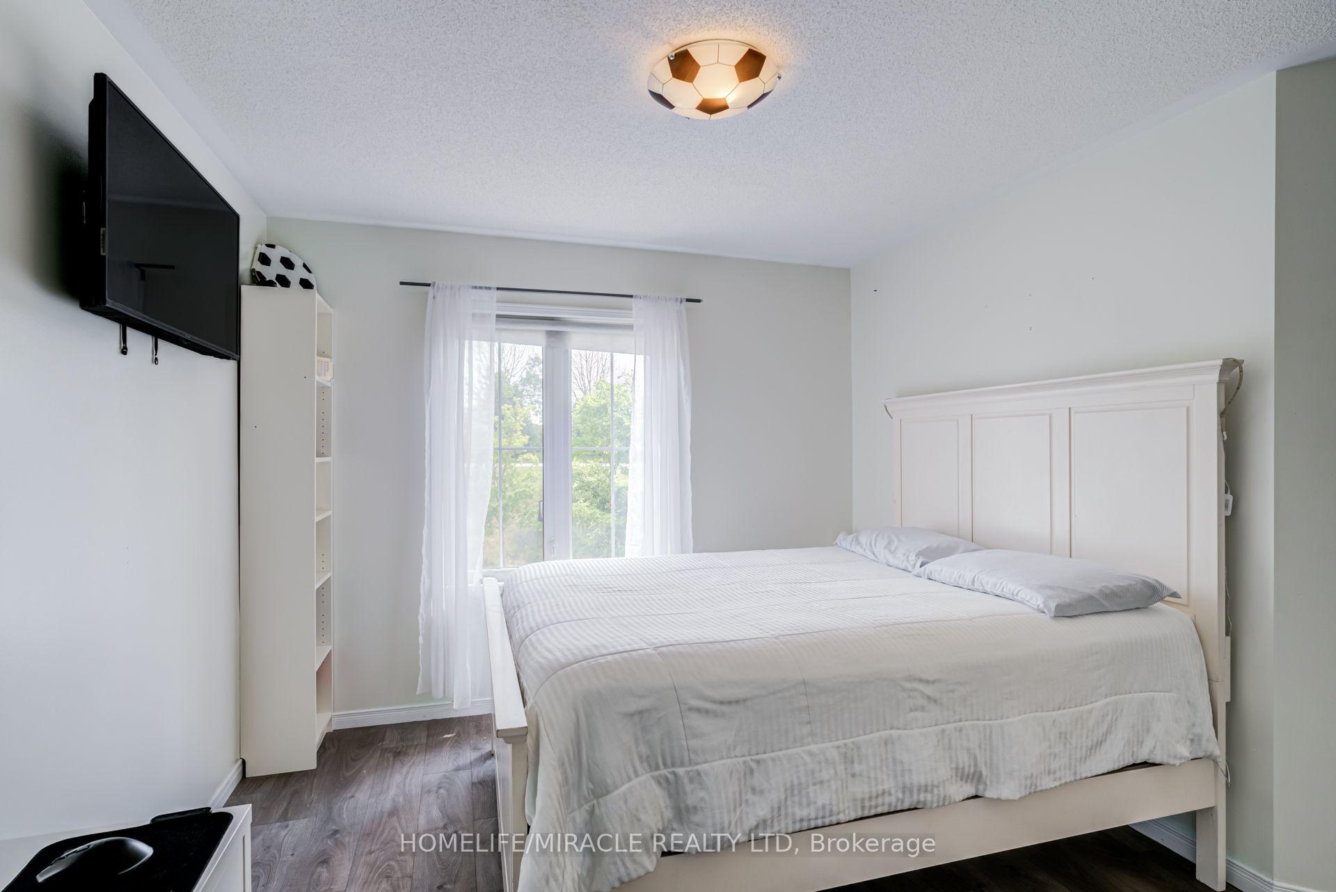 Photo 34 of 118 Cauthers Crescent, New Tecumseth, Alliston — HOMEH