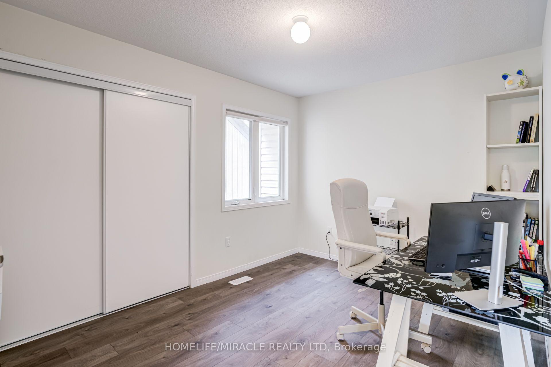 Photo 36 of 118 Cauthers Crescent, New Tecumseth, Alliston — HOMEH