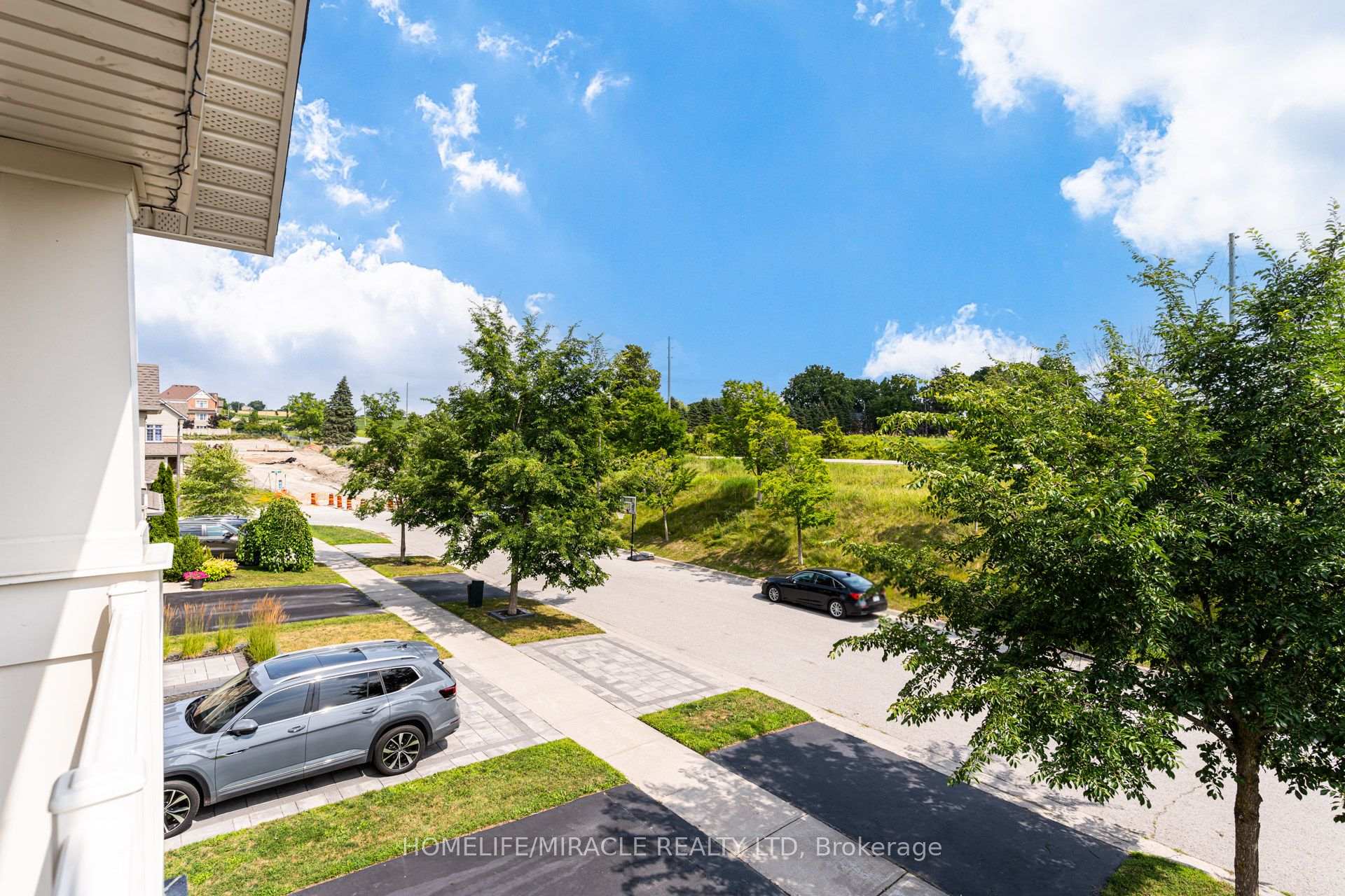 Photo 41 of 118 Cauthers Crescent, New Tecumseth, Alliston — HOMEH