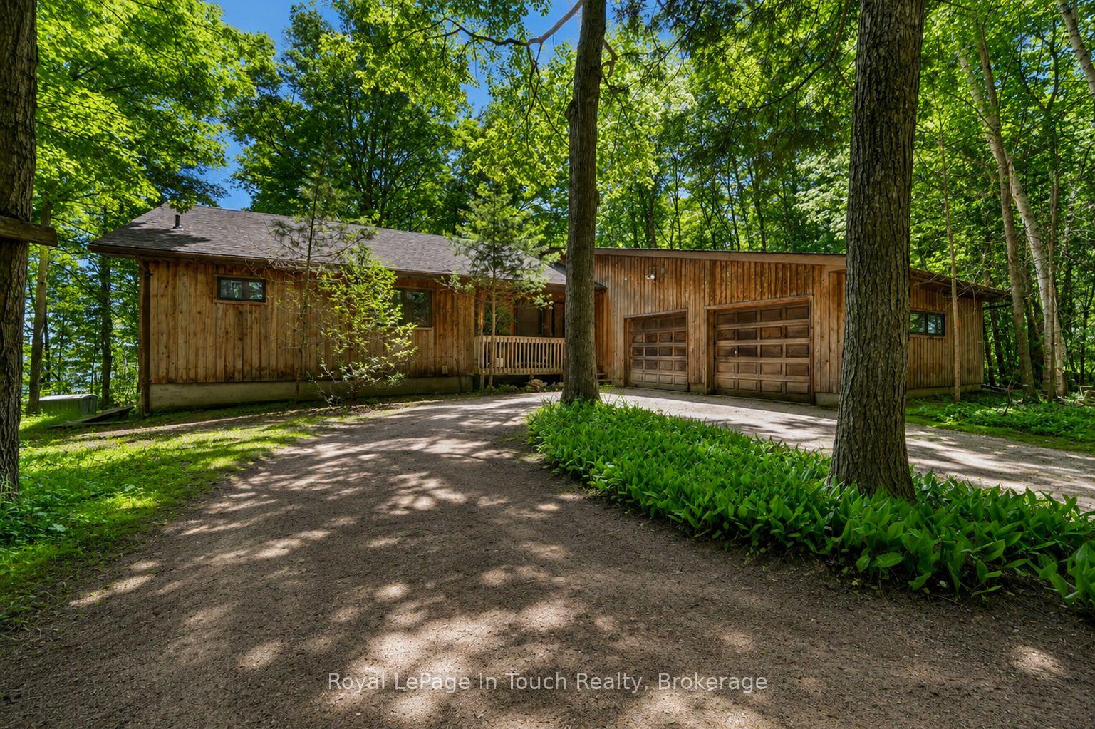 Photo 3 of 54 Lackie Crescent, Tiny, Rural Tiny — HOMEH
