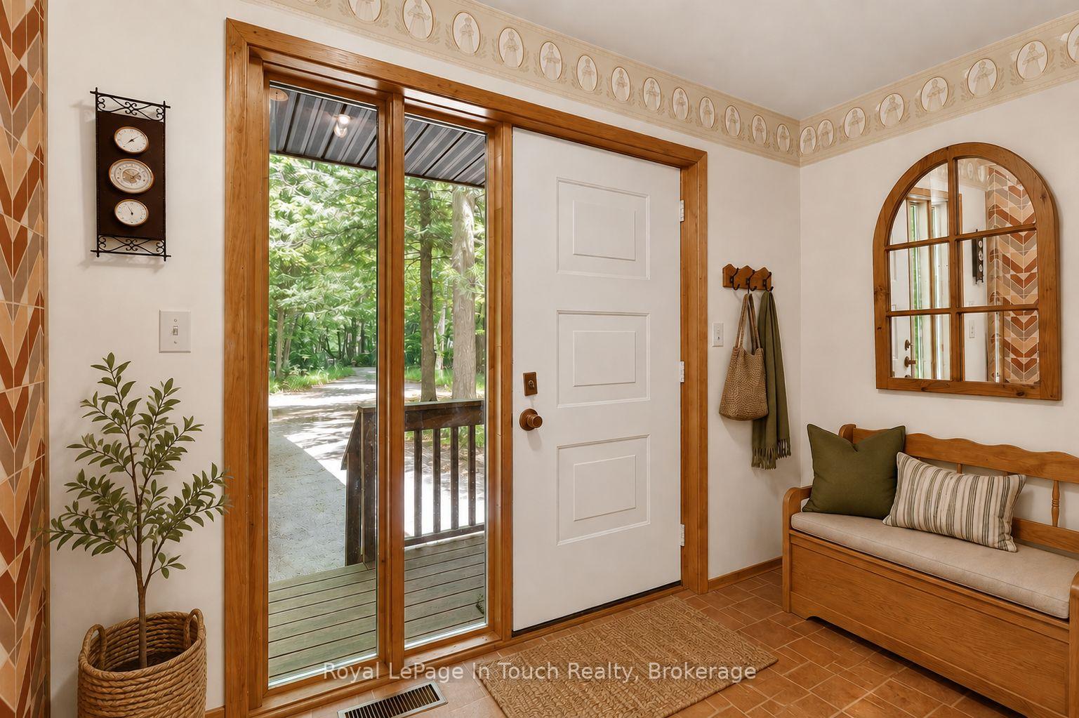 Photo 4 of 54 Lackie Crescent, Tiny, Rural Tiny — HOMEH