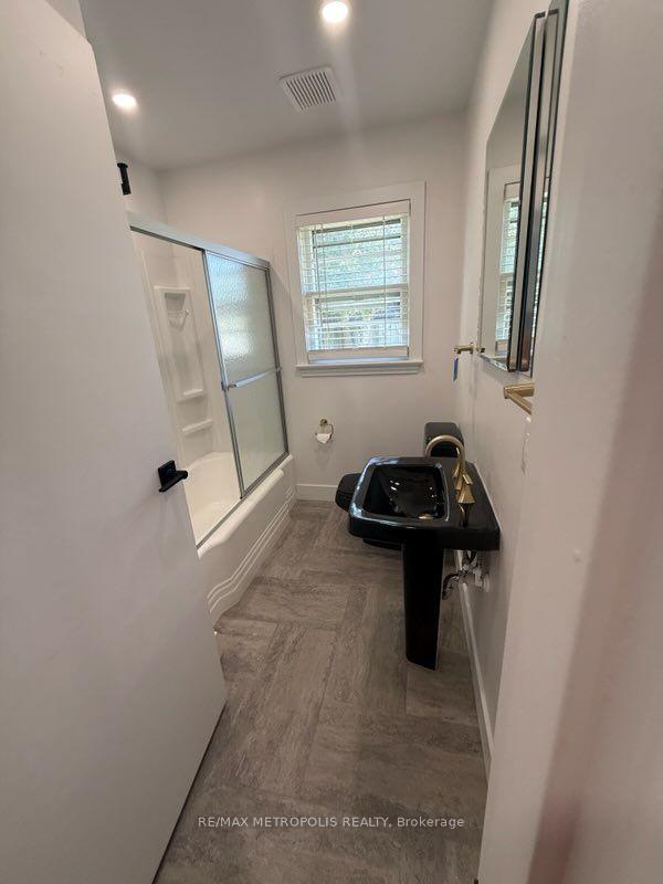Photo 6 of 6543 Waterworks Road, Sarnia — HOMEH