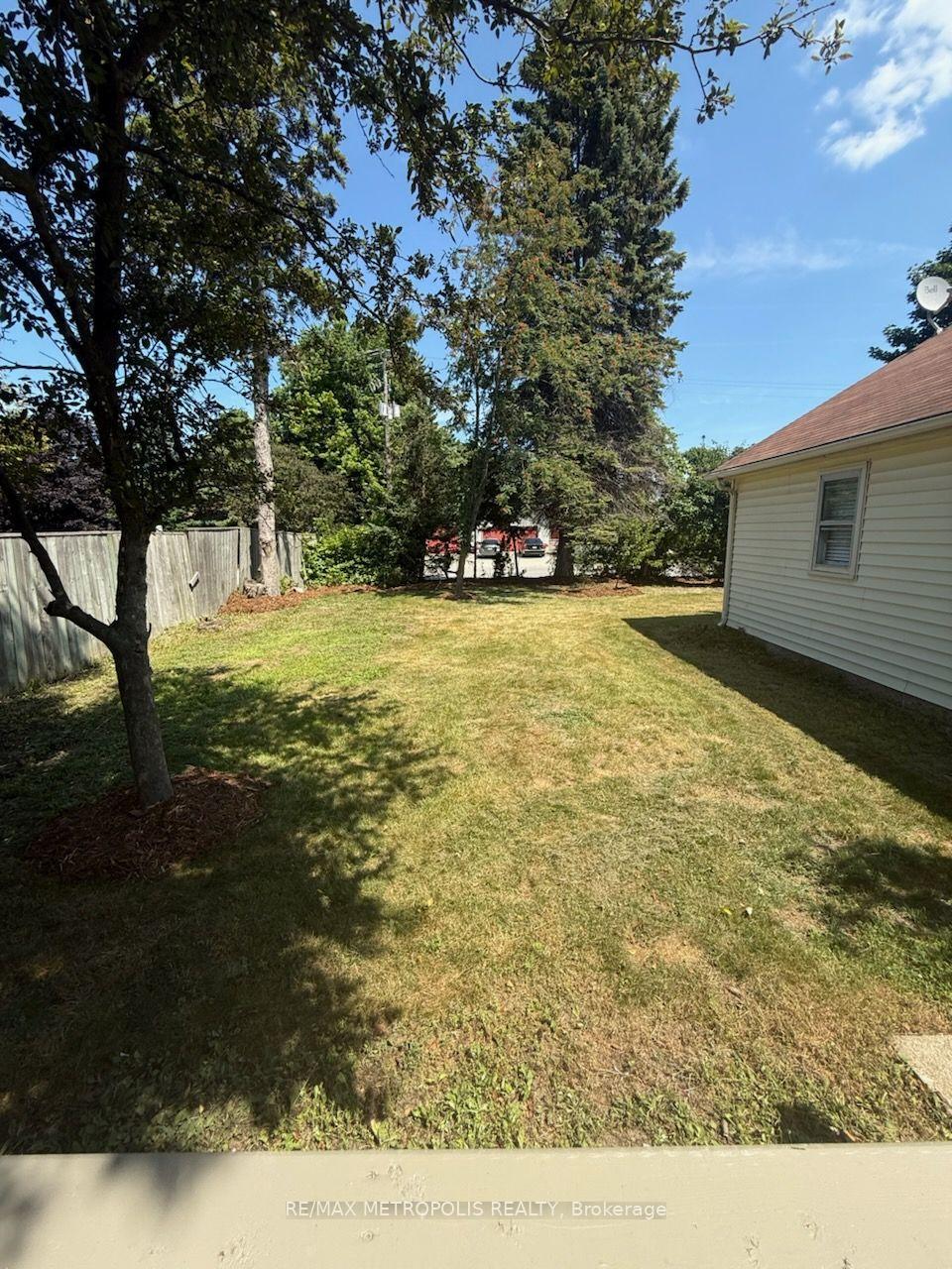 Photo 12 of 6543 Waterworks Road, Sarnia — HOMEH