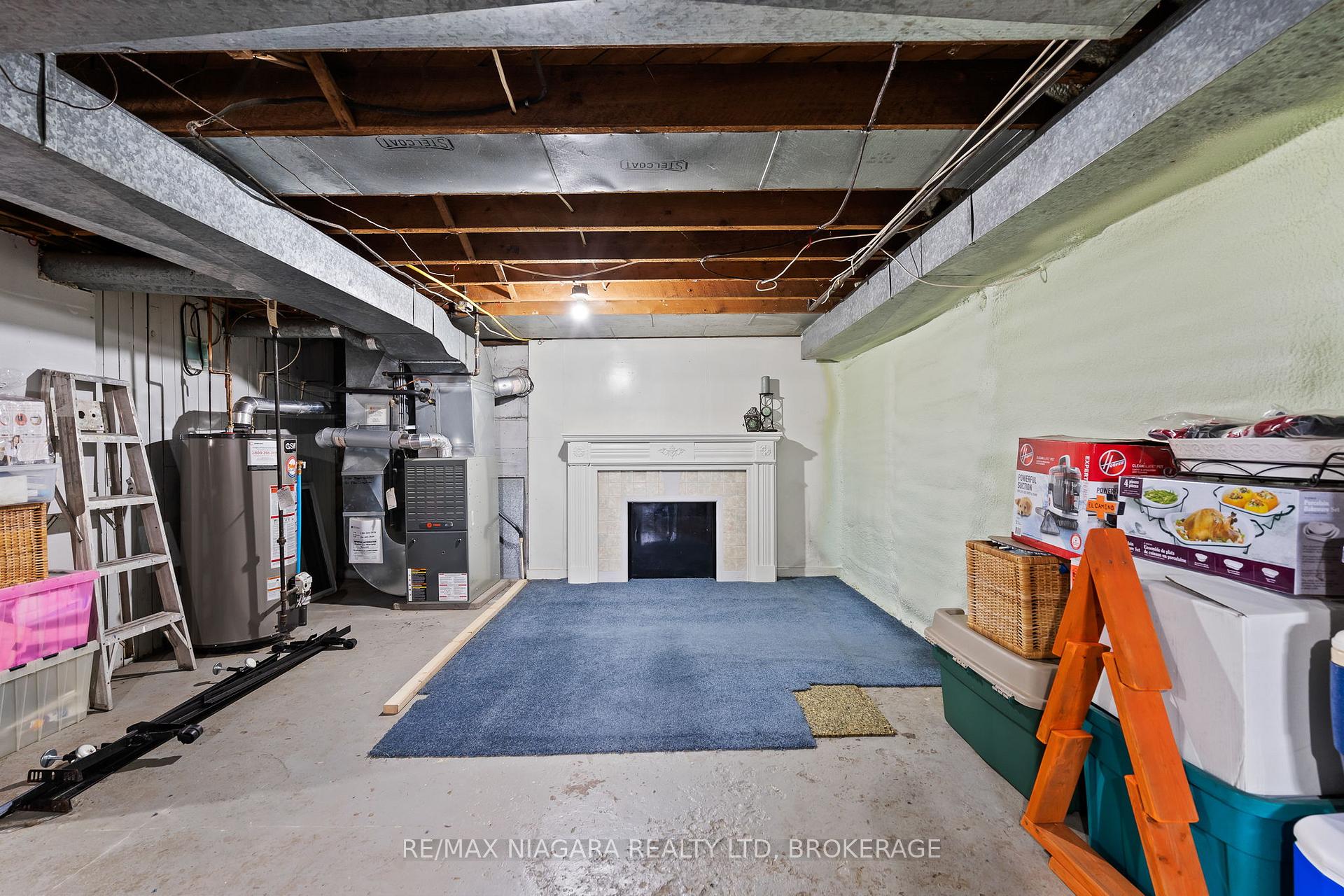 Photo 22 of 124 Neff Street, Port Colborne, Main Street — HOMEH