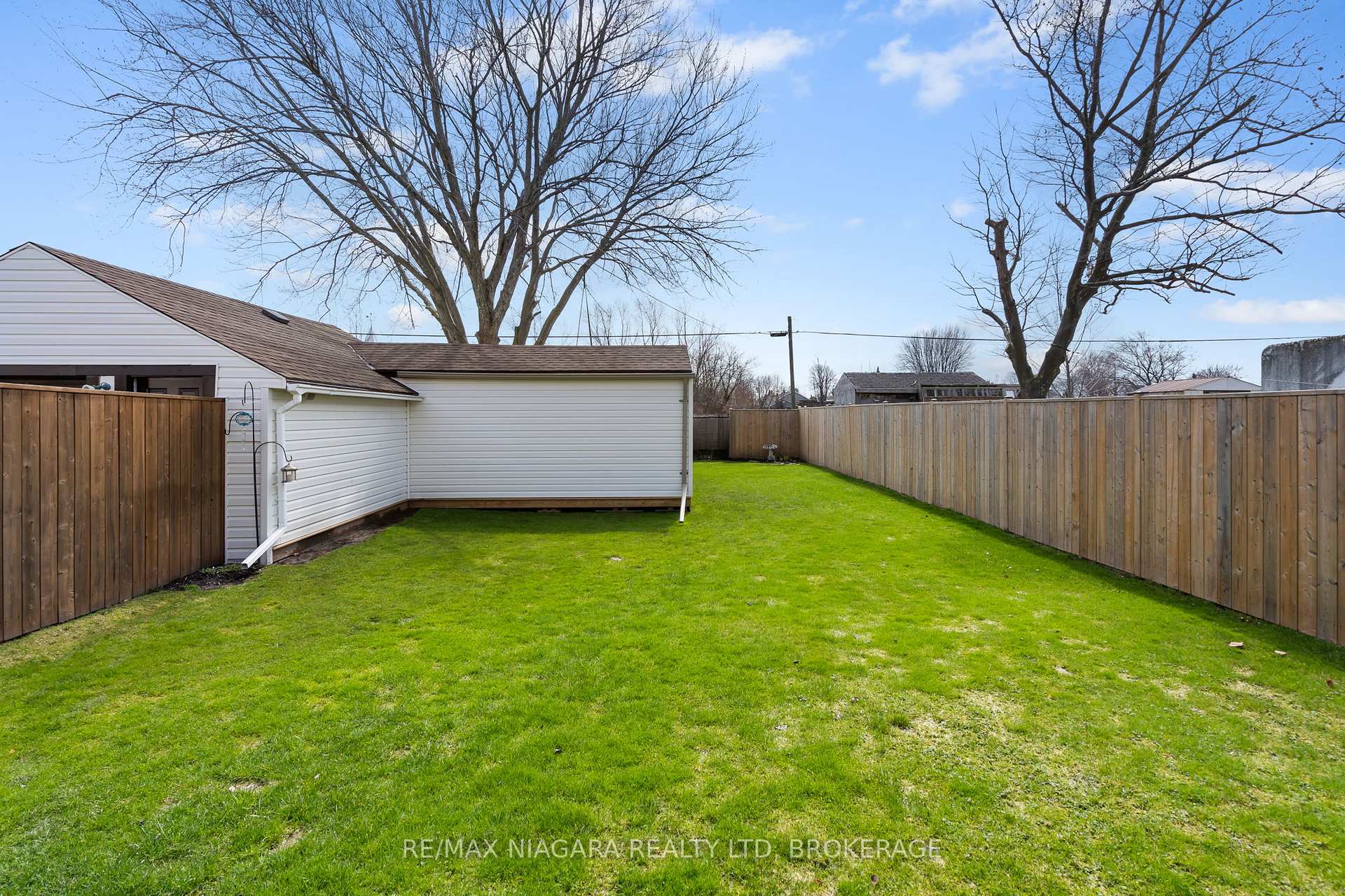 Photo 26 of 124 Neff Street, Port Colborne, Main Street — HOMEH