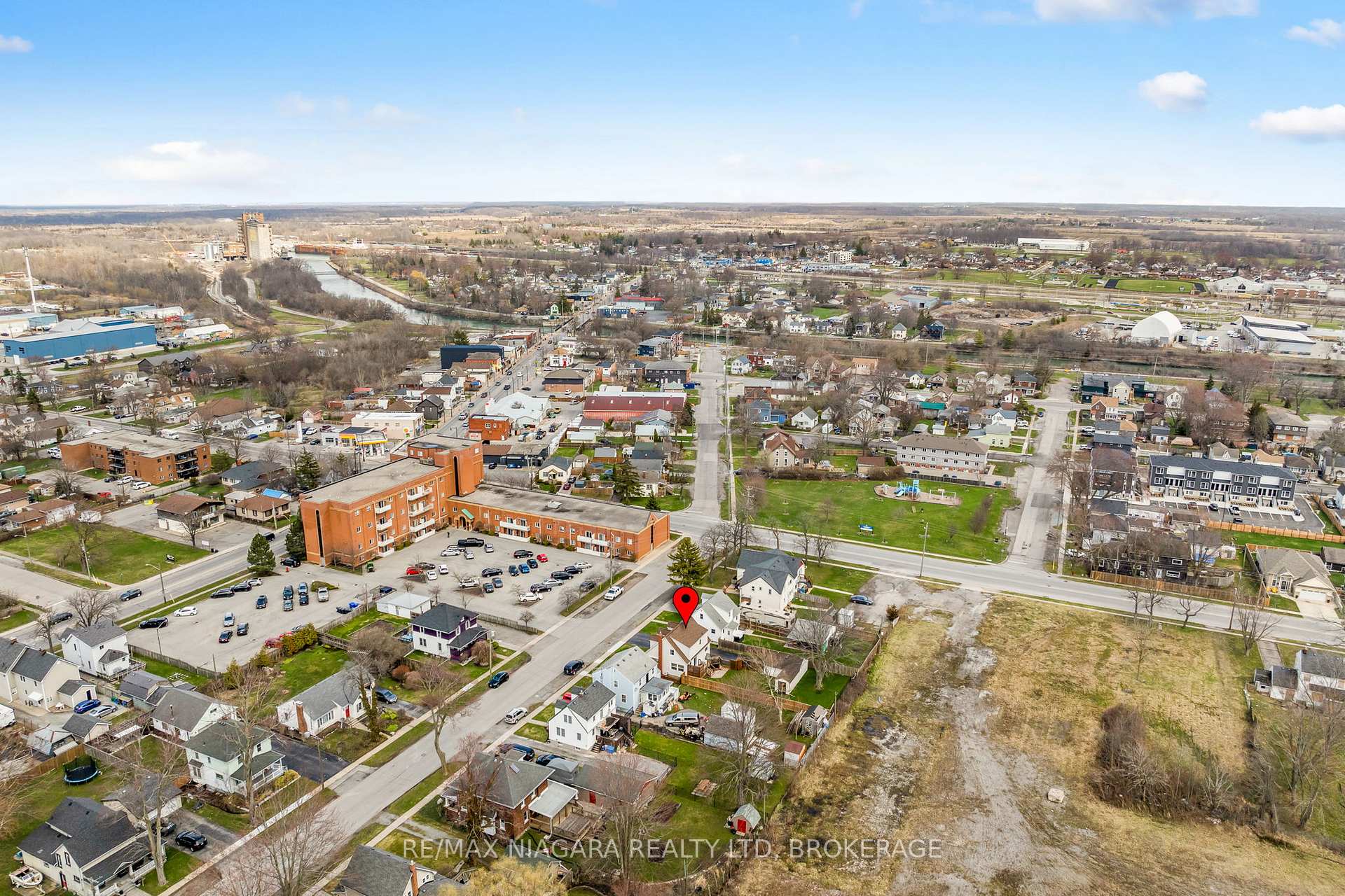 Photo 38 of 124 Neff Street, Port Colborne, Main Street — HOMEH