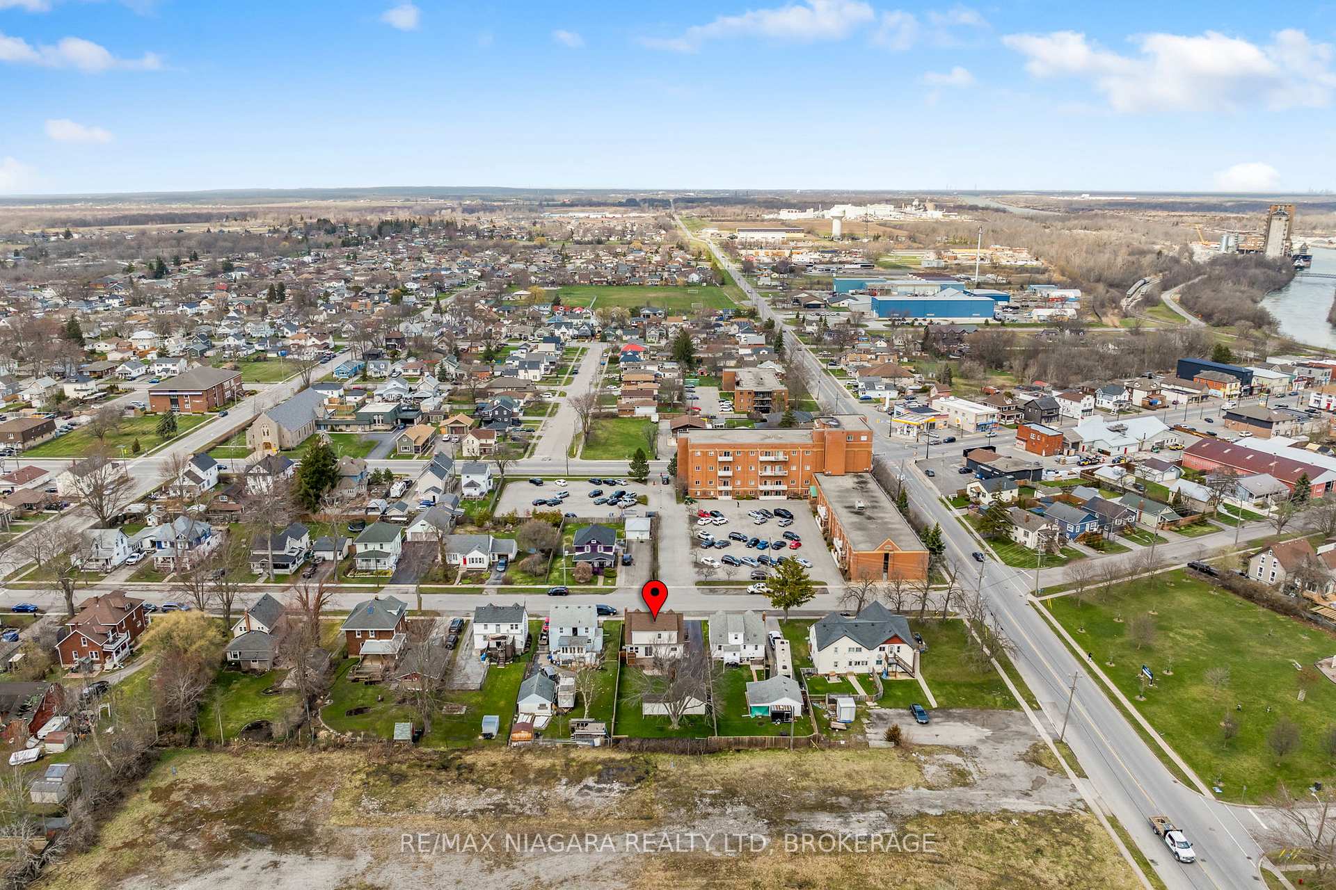 Photo 39 of 124 Neff Street, Port Colborne, Main Street — HOMEH