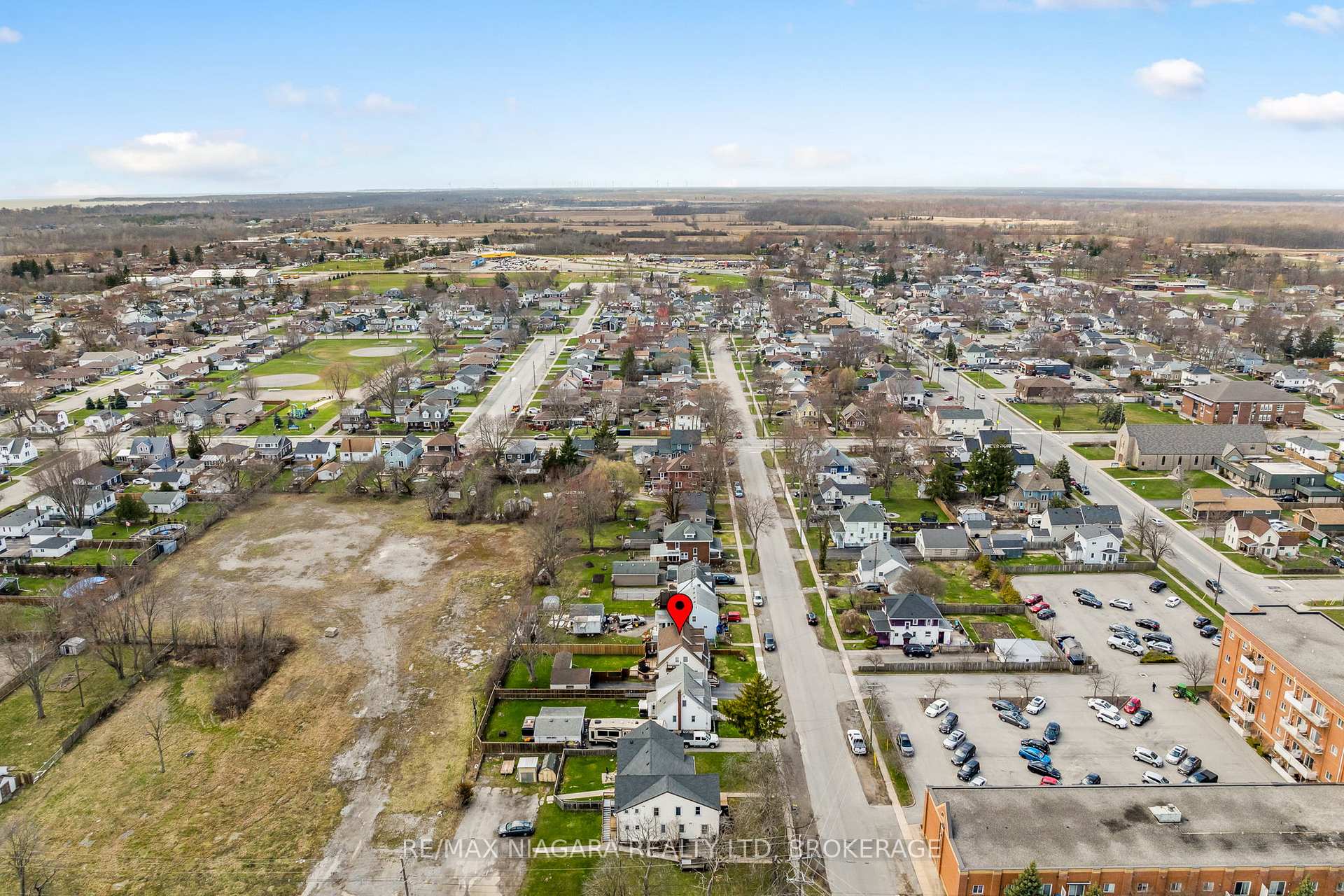 Photo 40 of 124 Neff Street, Port Colborne, Main Street — HOMEH
