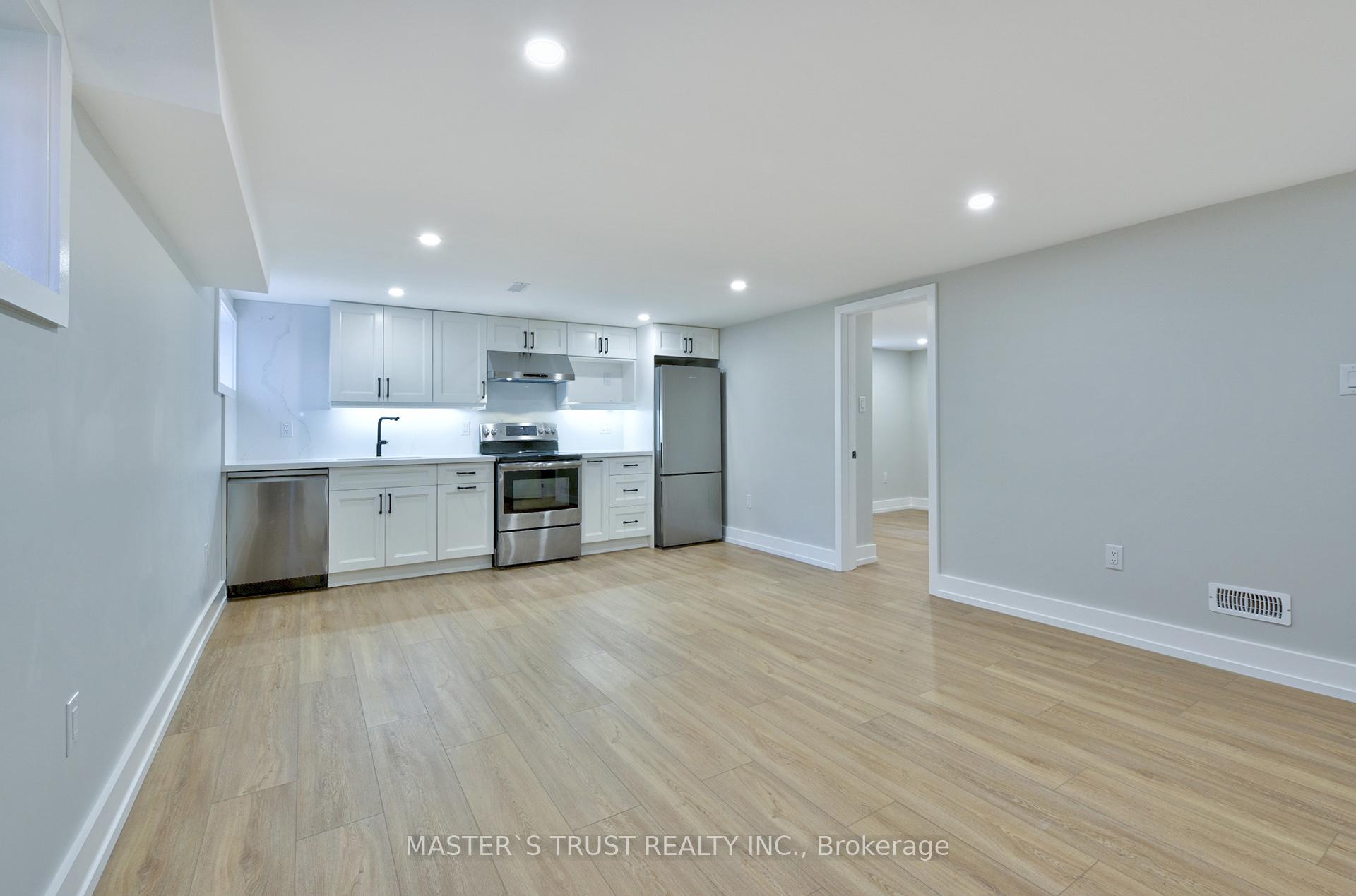 Photo 1 of Unit Unit 2, 28 Florence Drive, Oakville, Central — HOMEH
