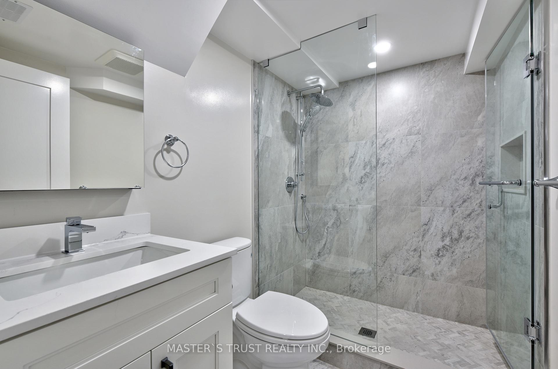 Photo 5 of Unit Unit 2, 28 Florence Drive, Oakville, Central — HOMEH