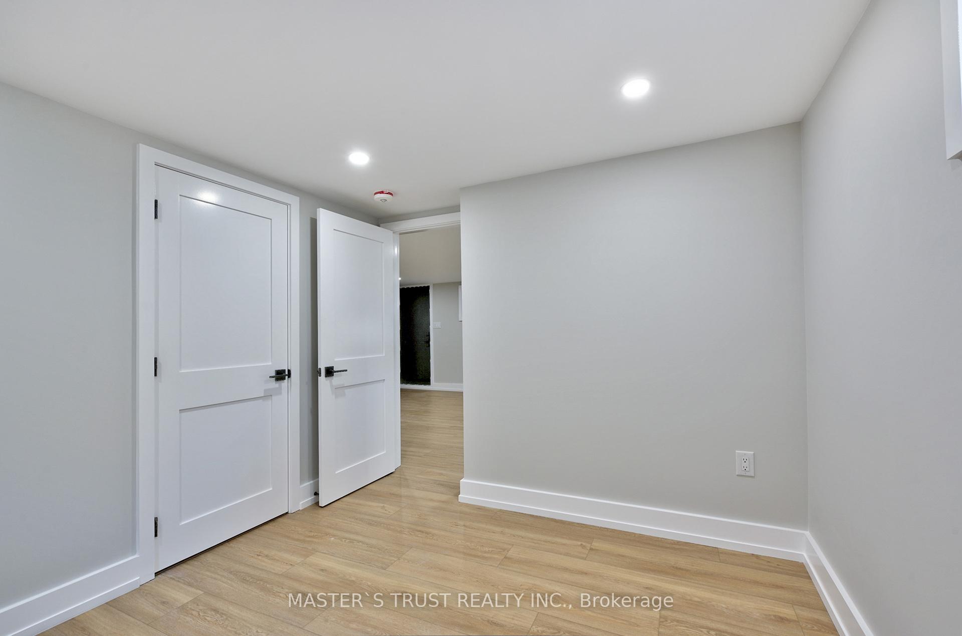 Photo 8 of Unit Unit 2, 28 Florence Drive, Oakville, Central — HOMEH