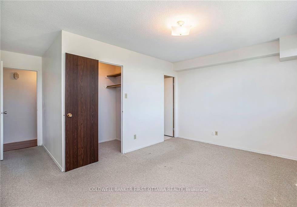 Photo 9 of Unit 510, 555 Brittany Drive, Ottawa, Viscount Alexander Park — HOMEH
