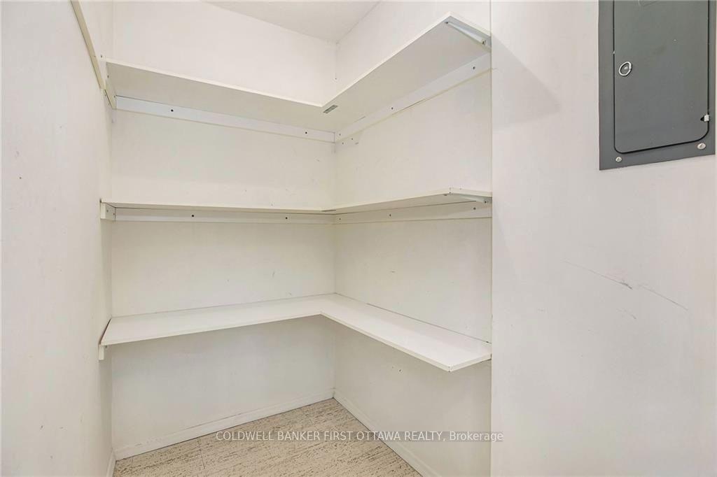 Photo 10 of Unit 510, 555 Brittany Drive, Ottawa, Viscount Alexander Park — HOMEH