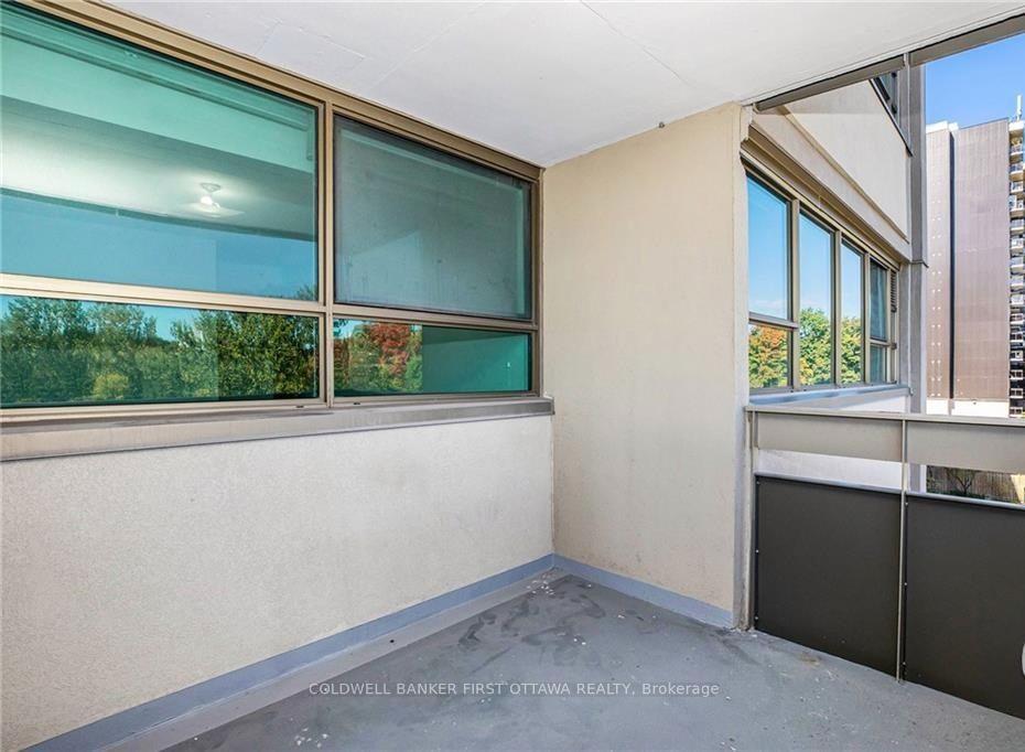 Photo 14 of Unit 510, 555 Brittany Drive, Ottawa, Viscount Alexander Park — HOMEH
