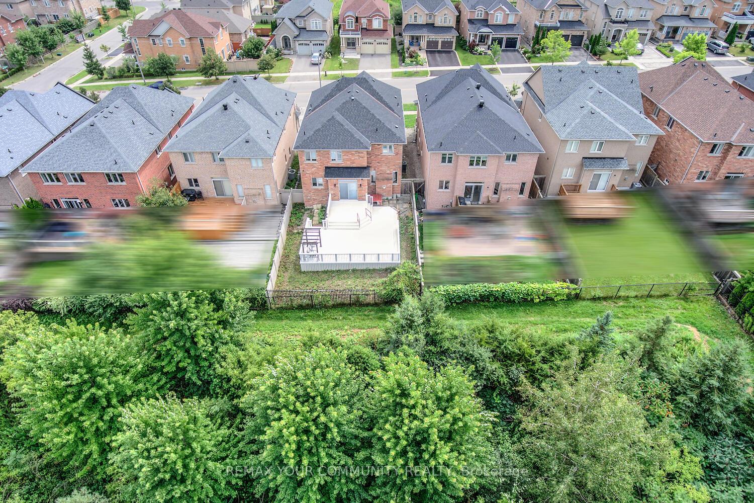 Photo 5 of 76 Ivy Glen Drive, Vaughan, Patterson — HOMEH