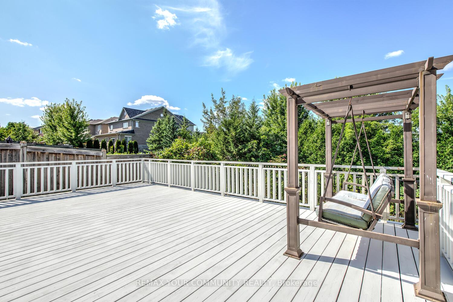 Photo 6 of 76 Ivy Glen Drive, Vaughan, Patterson — HOMEH