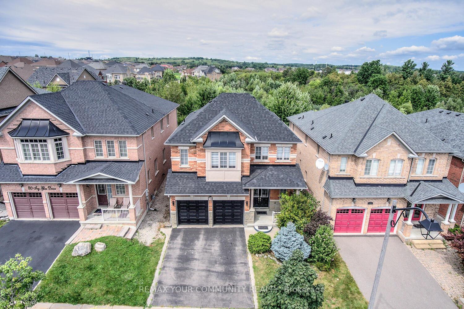 Photo 9 of 76 Ivy Glen Drive, Vaughan, Patterson — HOMEH