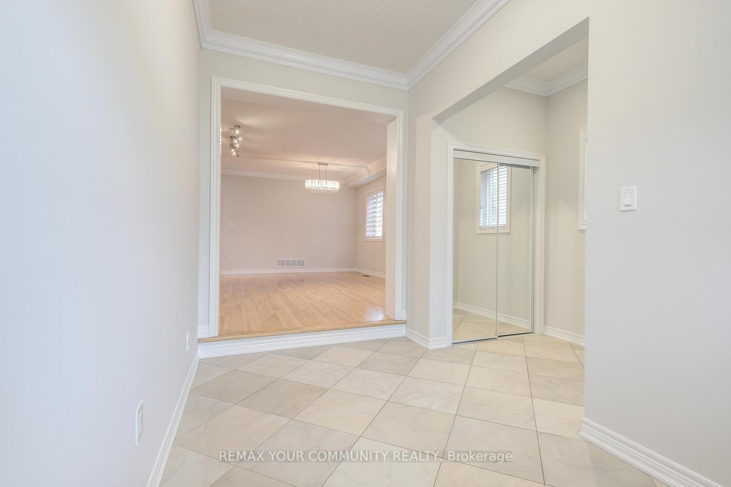 Photo 12 of 76 Ivy Glen Drive, Vaughan, Patterson — HOMEH